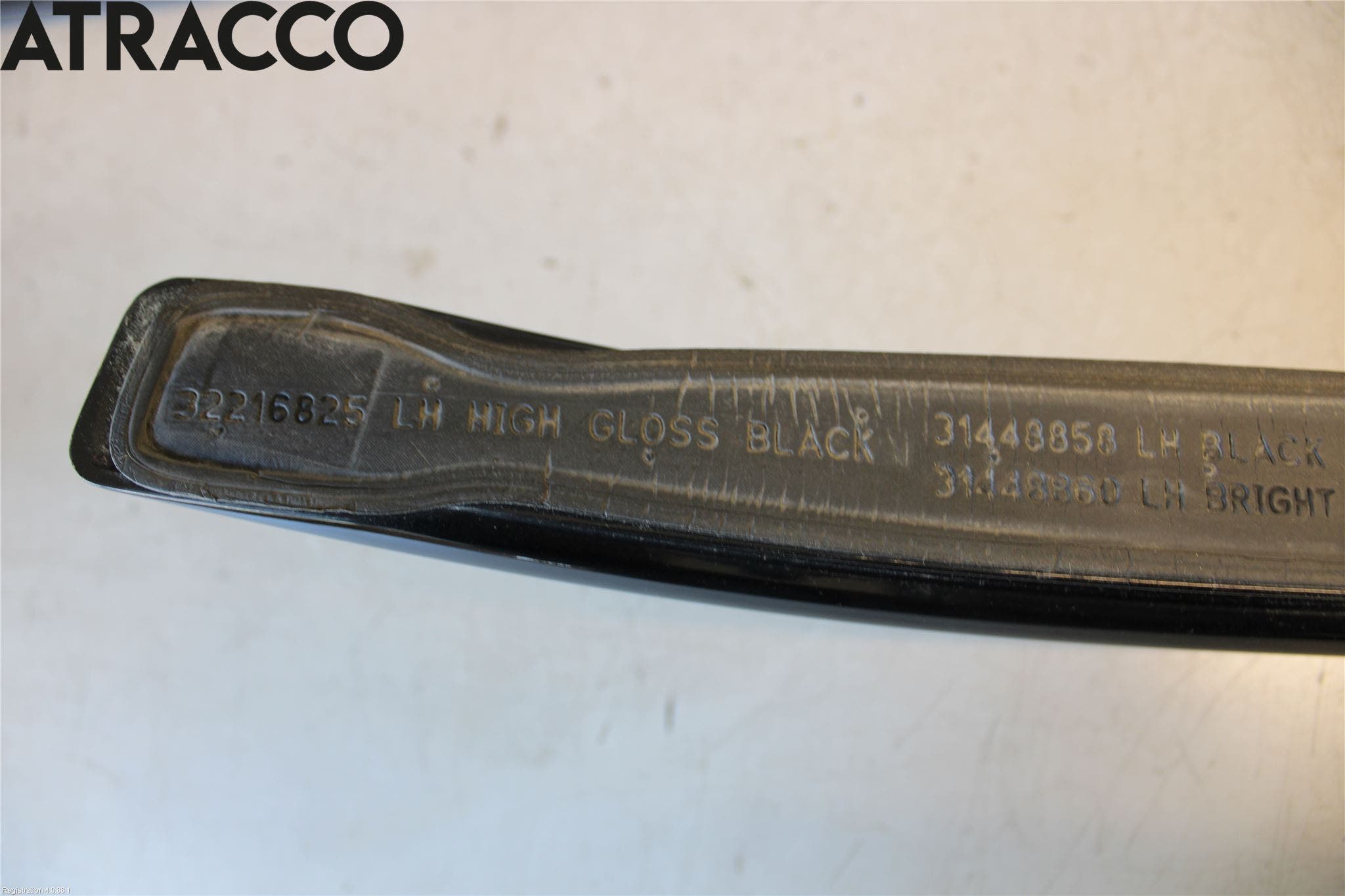 Volvo V60 19- Takrails - Stativ