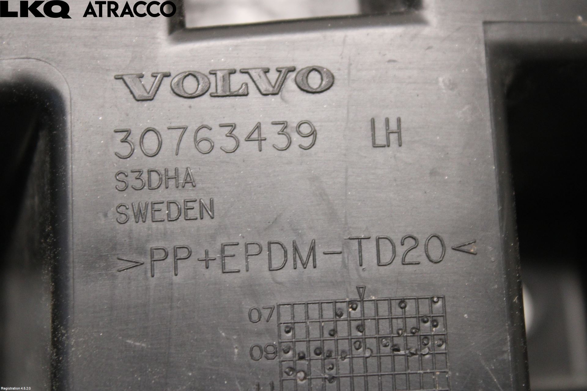 Volvo XC60 09-13 Støtfangerfeste Bak Venstre