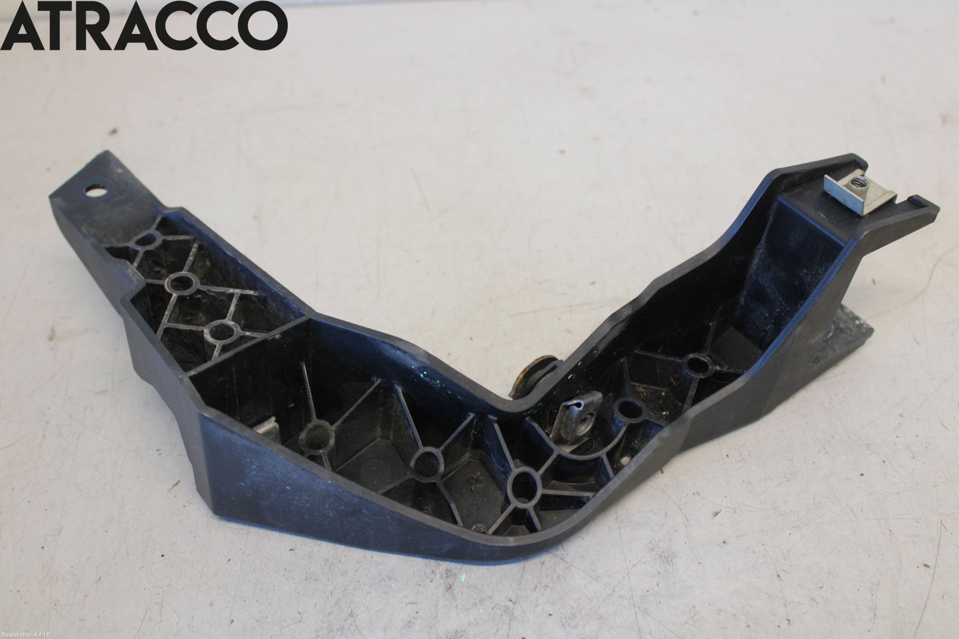 BMW i3 I01 13-22 Frontlykt Holder-Feste