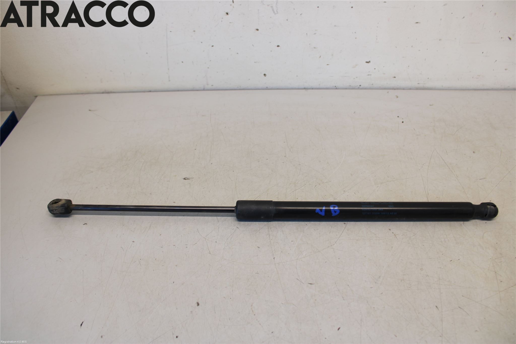 Volkswagen VW GOLF / E-GOLF VII 13-20 Bakluke Demper-Gassfjær