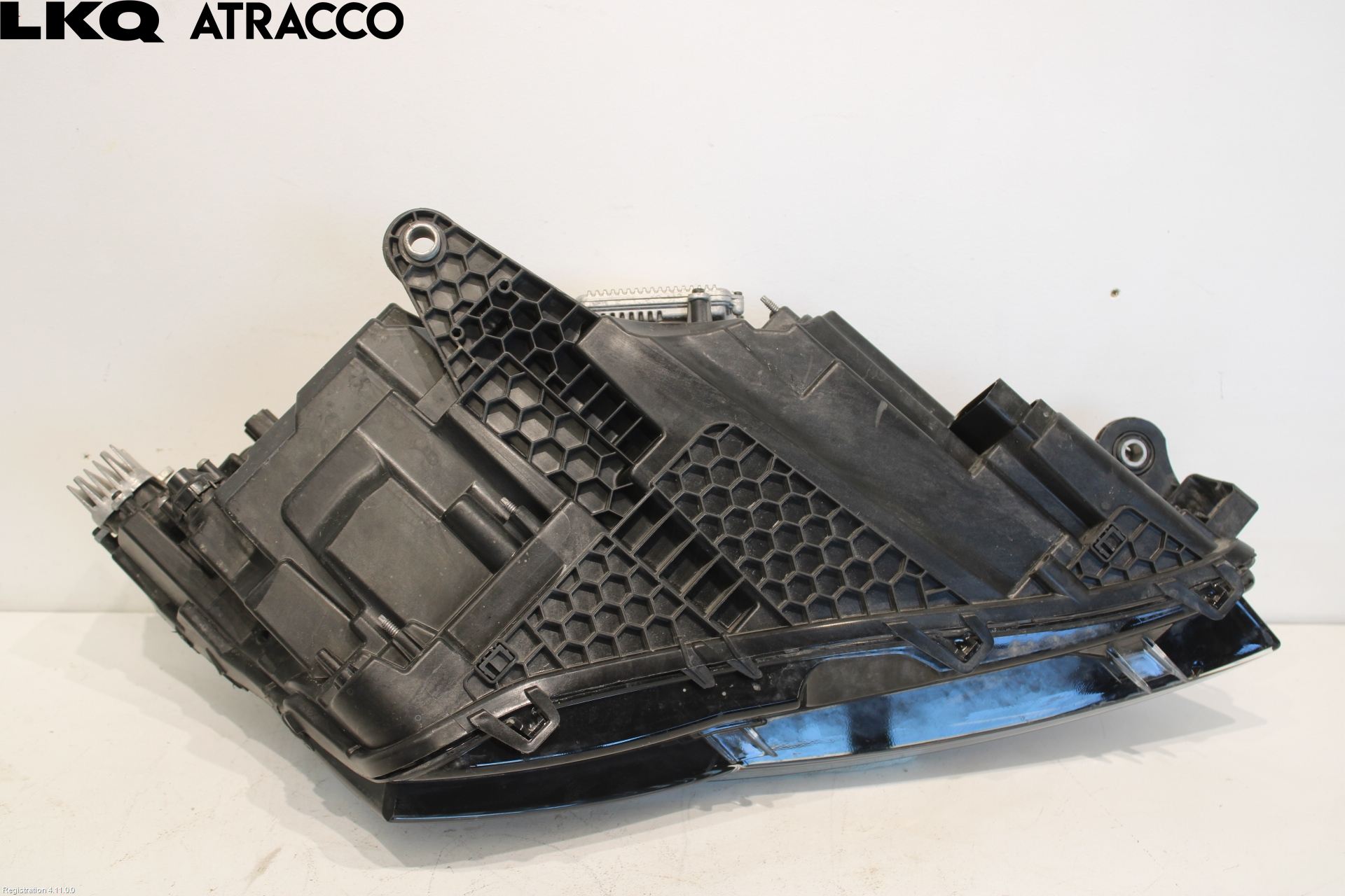 Skoda SUPERB 16-24 Frontlykt Venstre