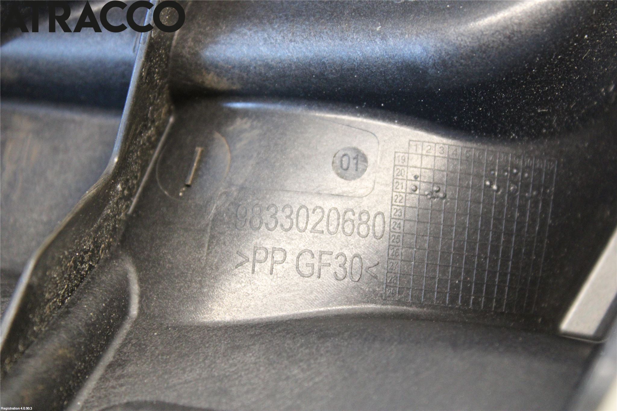 Citroen C4/E-C4 C4X/E-C4X III 21- Fenderfeste Foran Høy