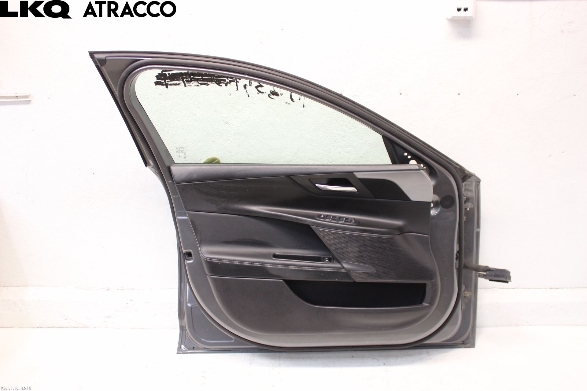 Jaguar XE (X760) 15-24 Dør 4D Foran Venstre