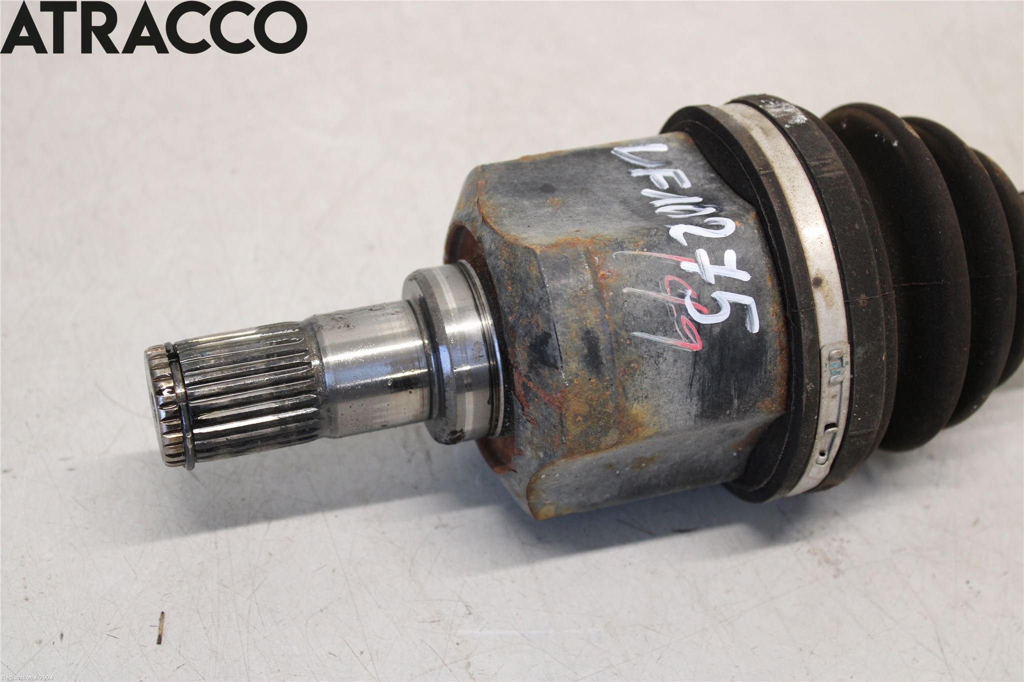 Hyundai i40 08-15 Drivaksel Foran Kompl Venstre