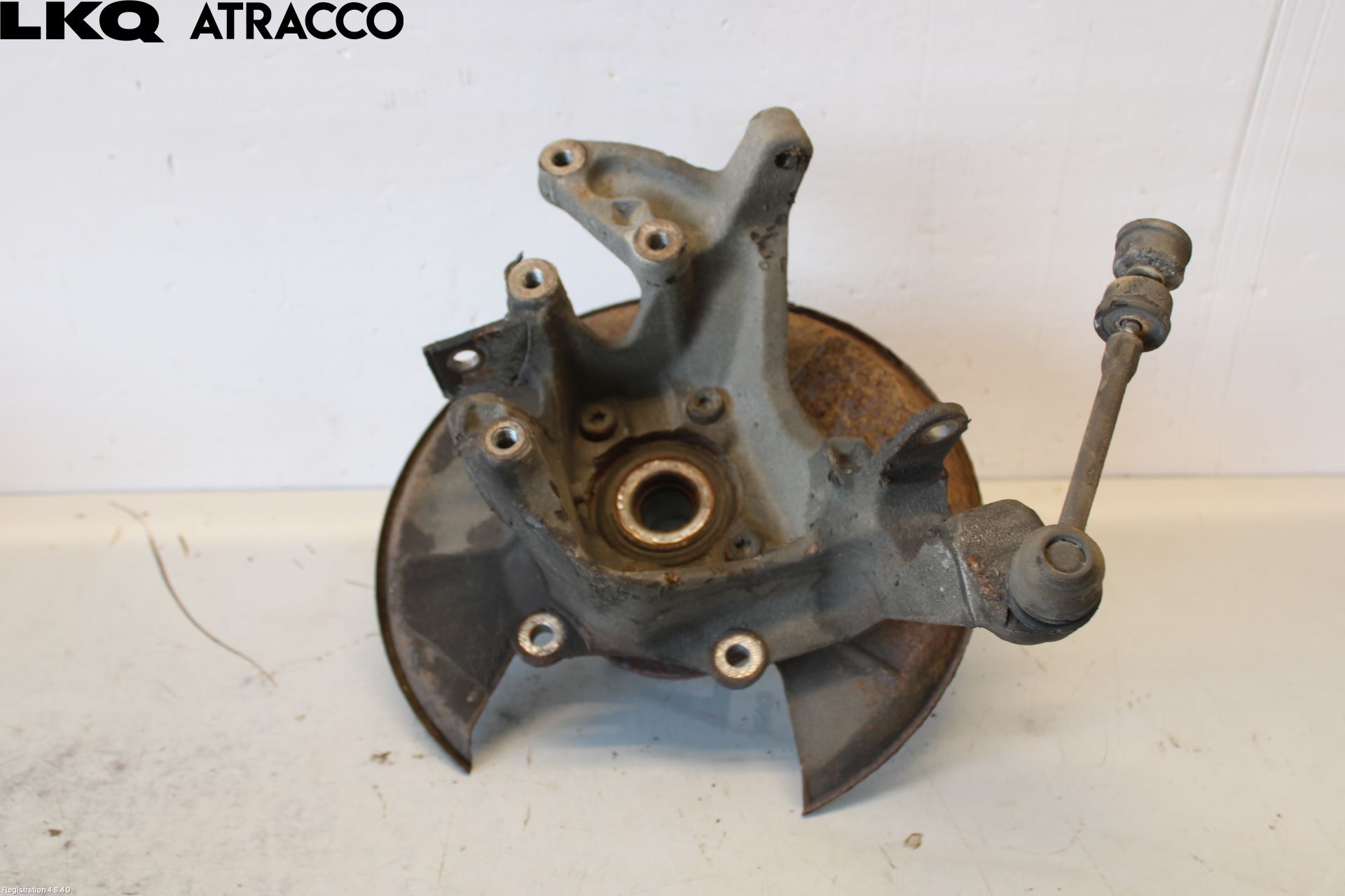 Ford KUGA 08-12 Spindel Vb