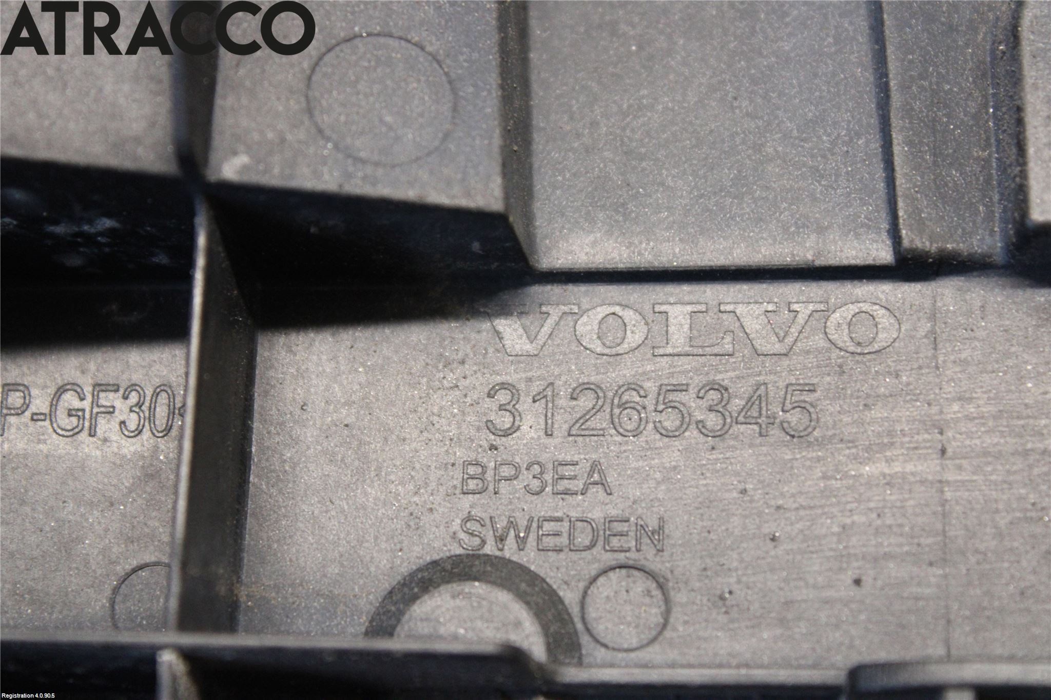 Volvo V70 08-13 Støtfangerfeste Foran Høyre