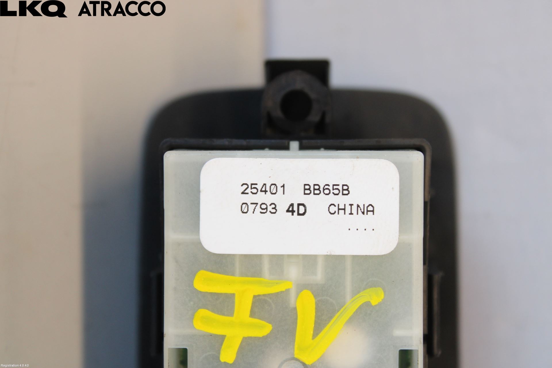 Nissan QASHQAI 10-14 Bryter Vindusheis