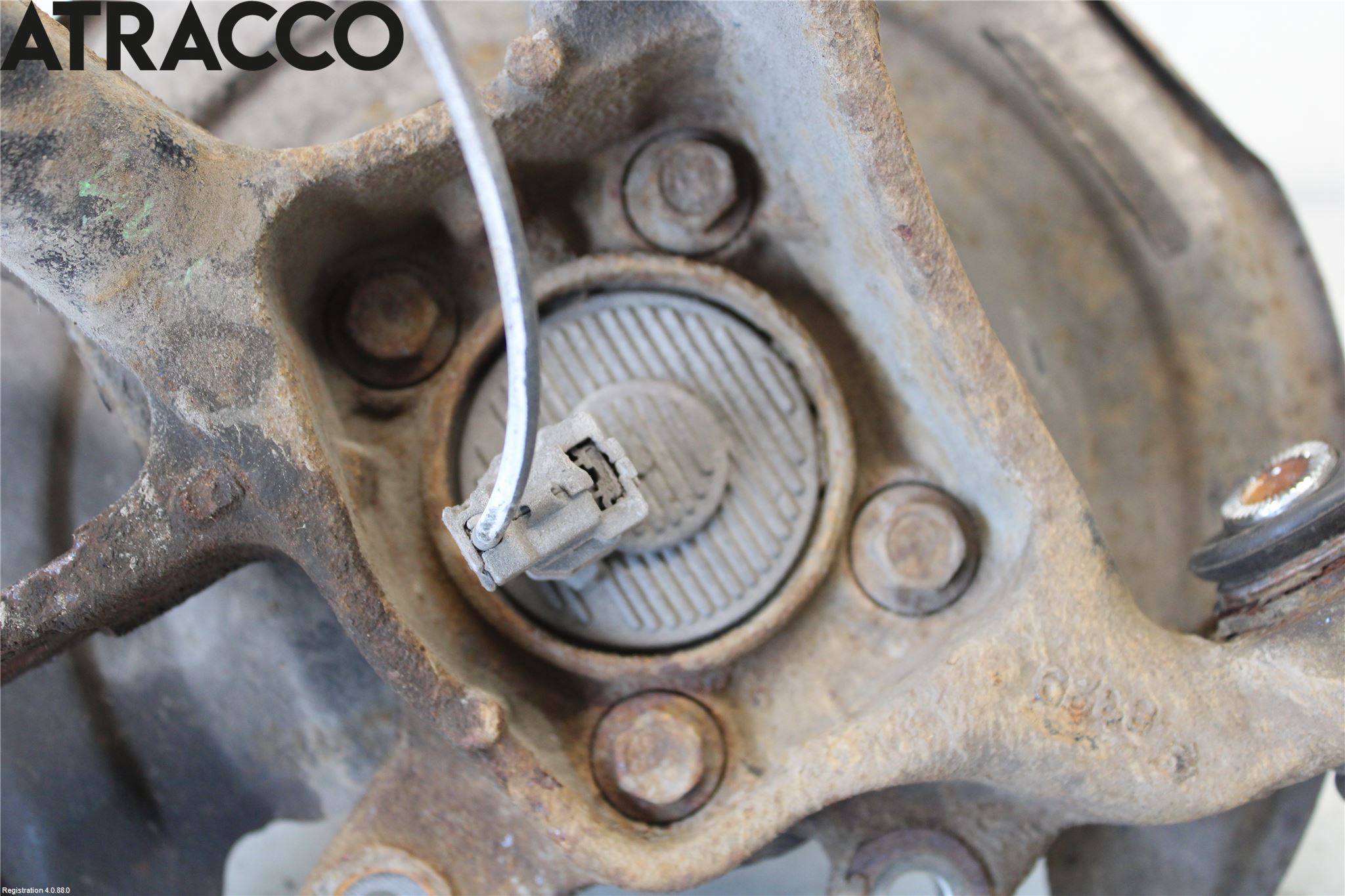 Toyota AURIS 13-19 Spindel Vb