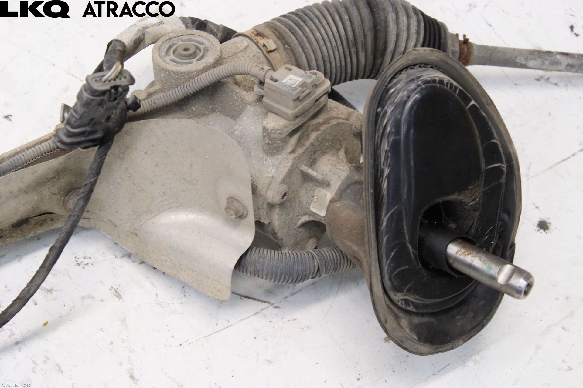 Volvo V40 12-19 Servo Snekke - Tannstang