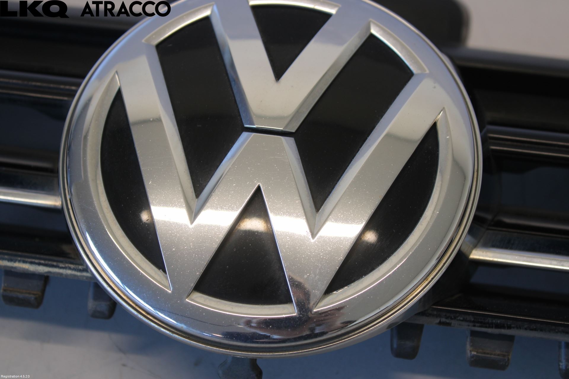 Volkswagen VW GOLF / E-GOLF VII 13-20 Grill Komplett