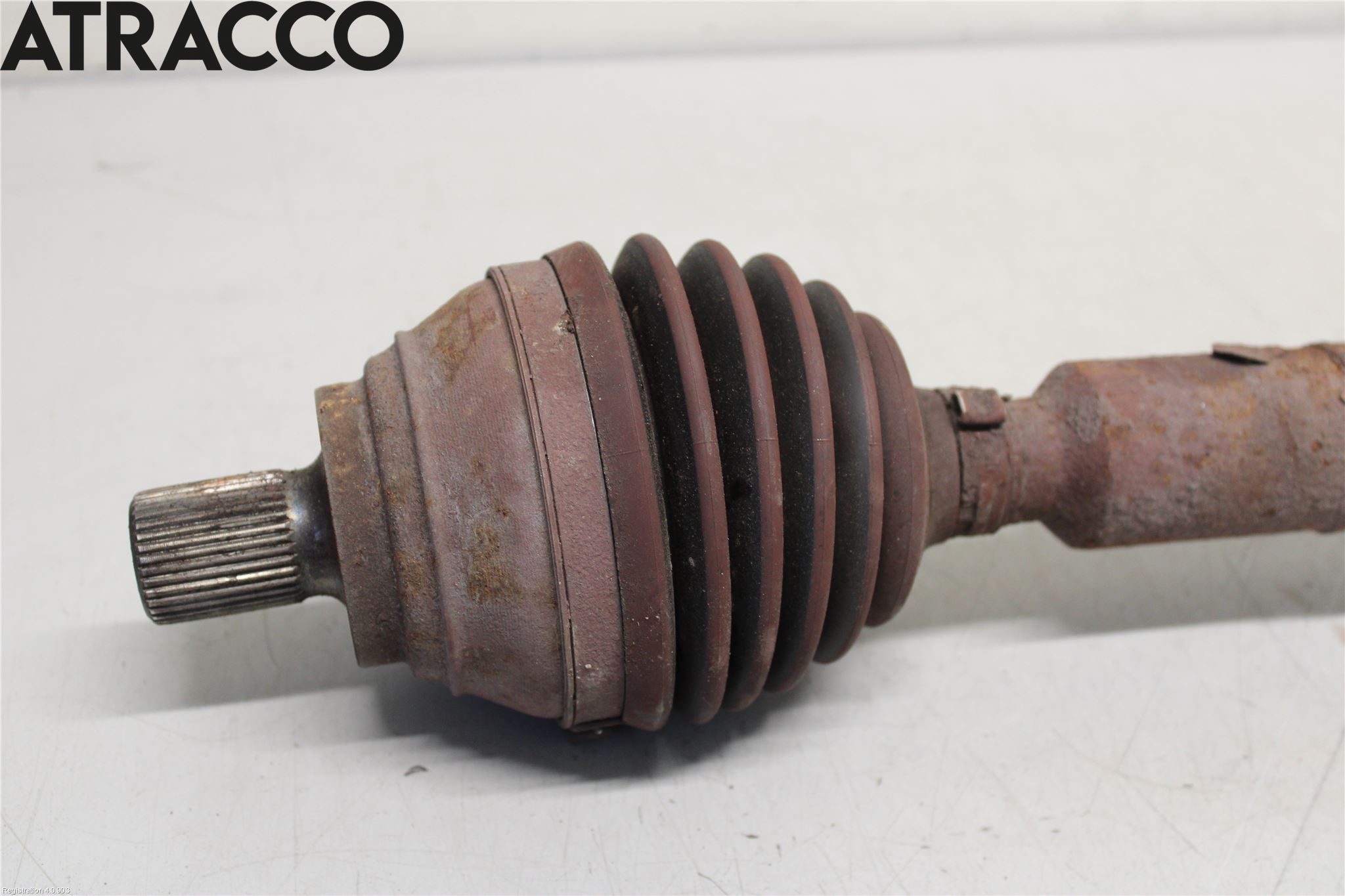 Volkswagen VW CADDY      04-10 Drivaksel Foran Kompl Høyre