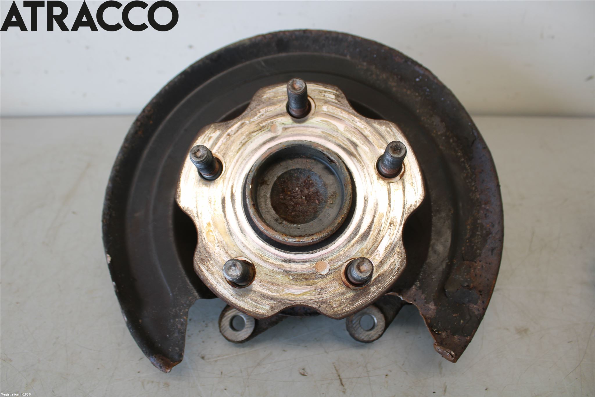 Toyota AURIS 13-19 Spindel Hb