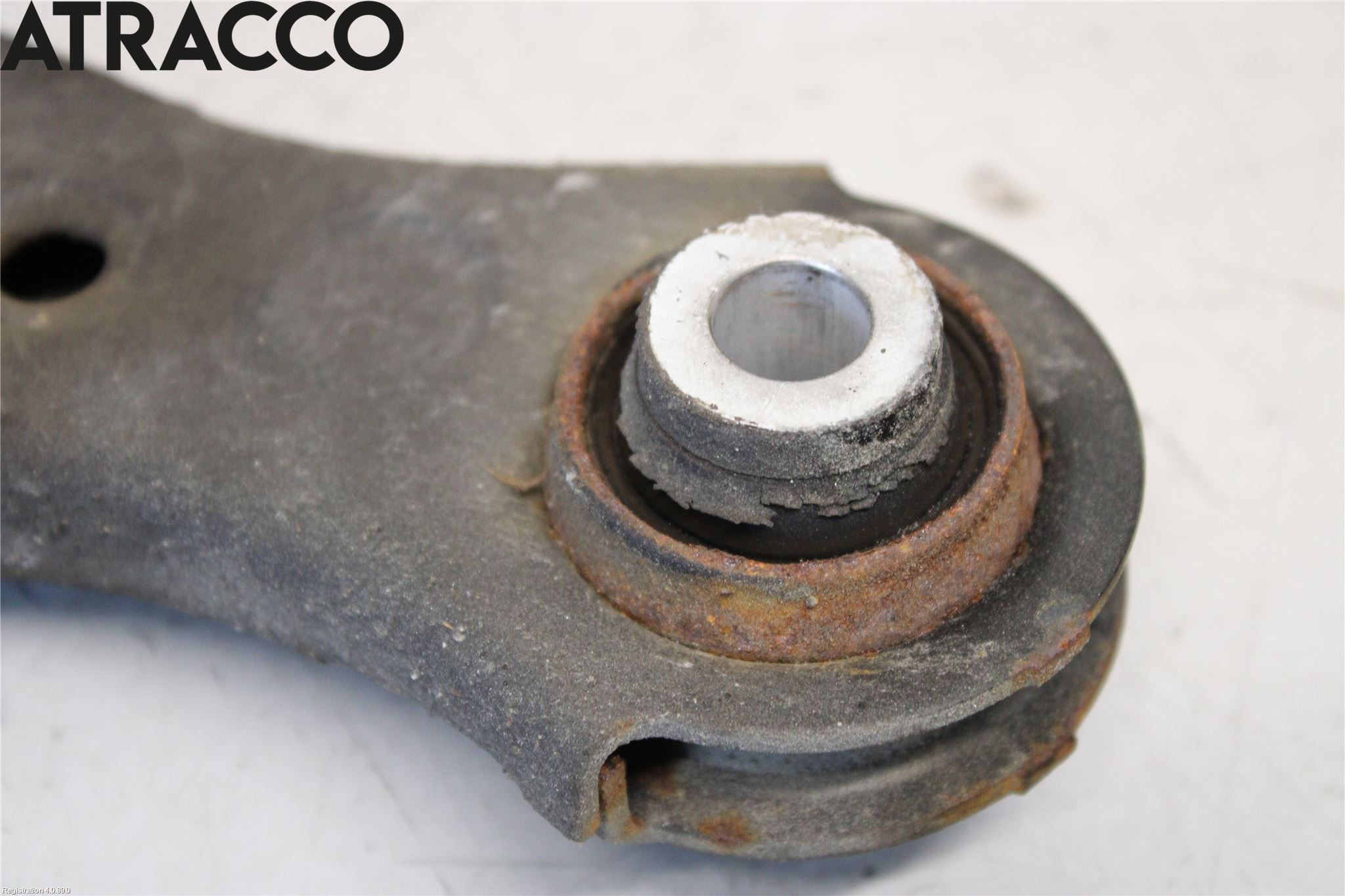 Toyota RAV4 19- Bærearm Bak Venstre Øvre