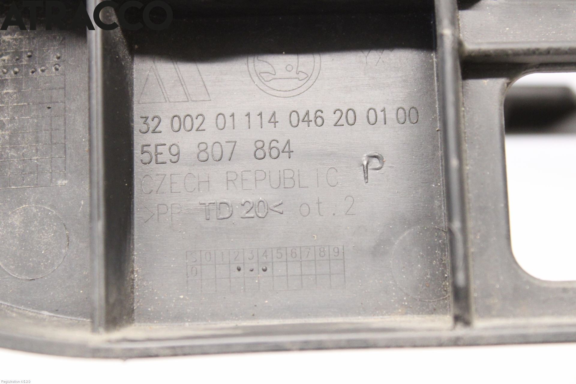 Skoda OCTAVIA (5E) 13-20 Støtfanger Bak Feste