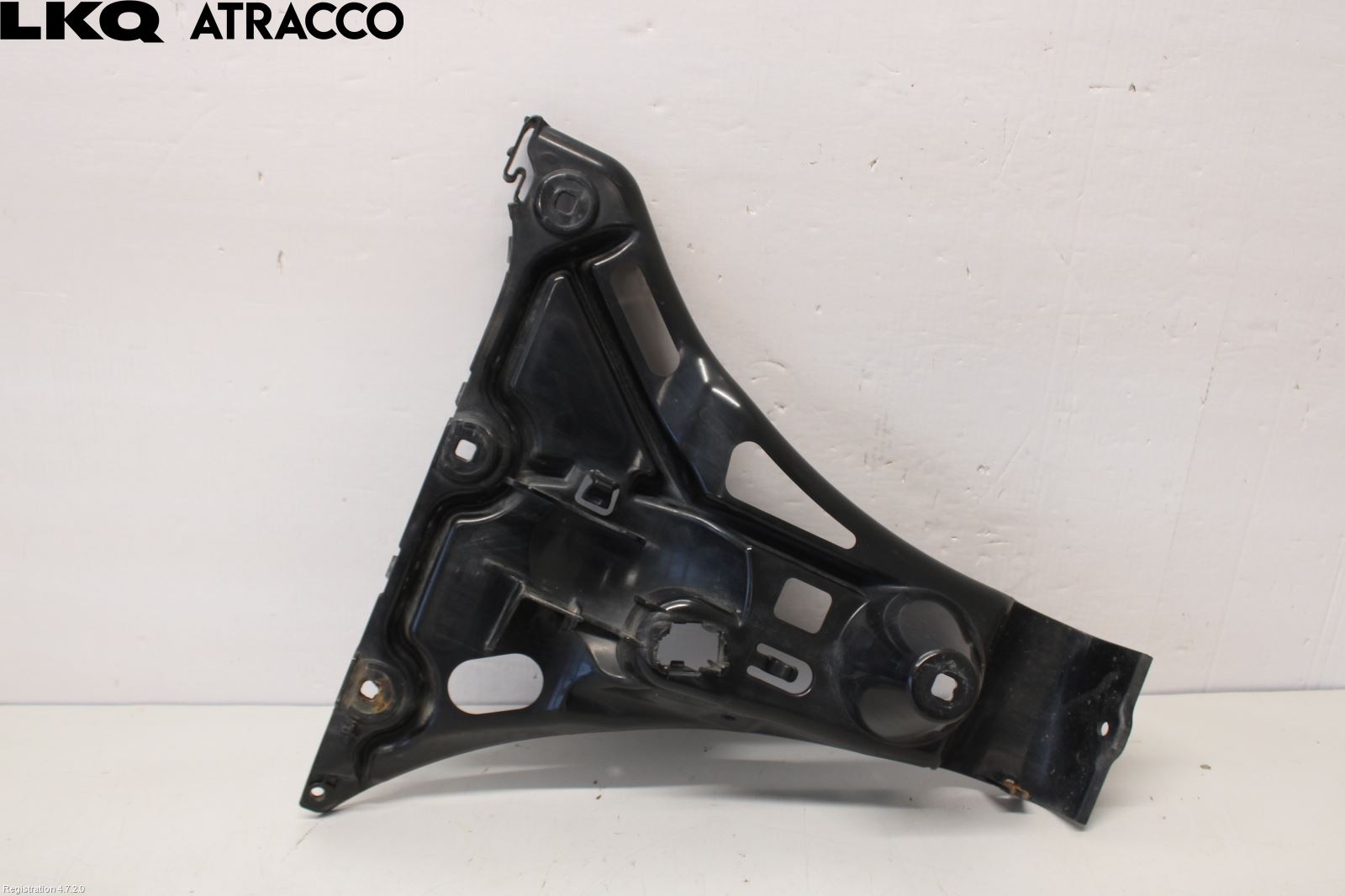 BMW 5 E60/61 Sed/Tou 02-10 Støtfangerfeste Bak Høyre