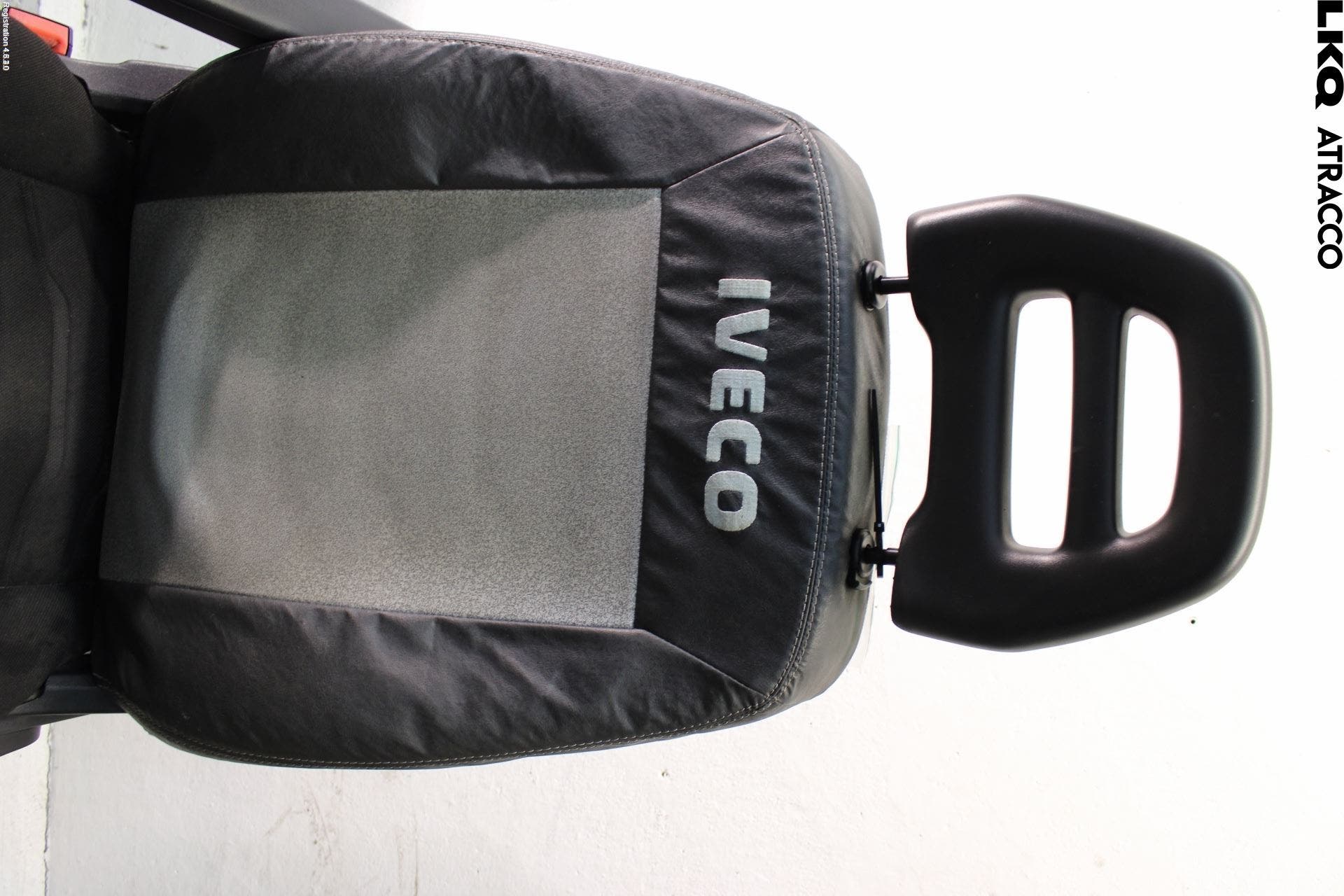 Iveco DAILY 14->> Innr Sete Foran Venstre