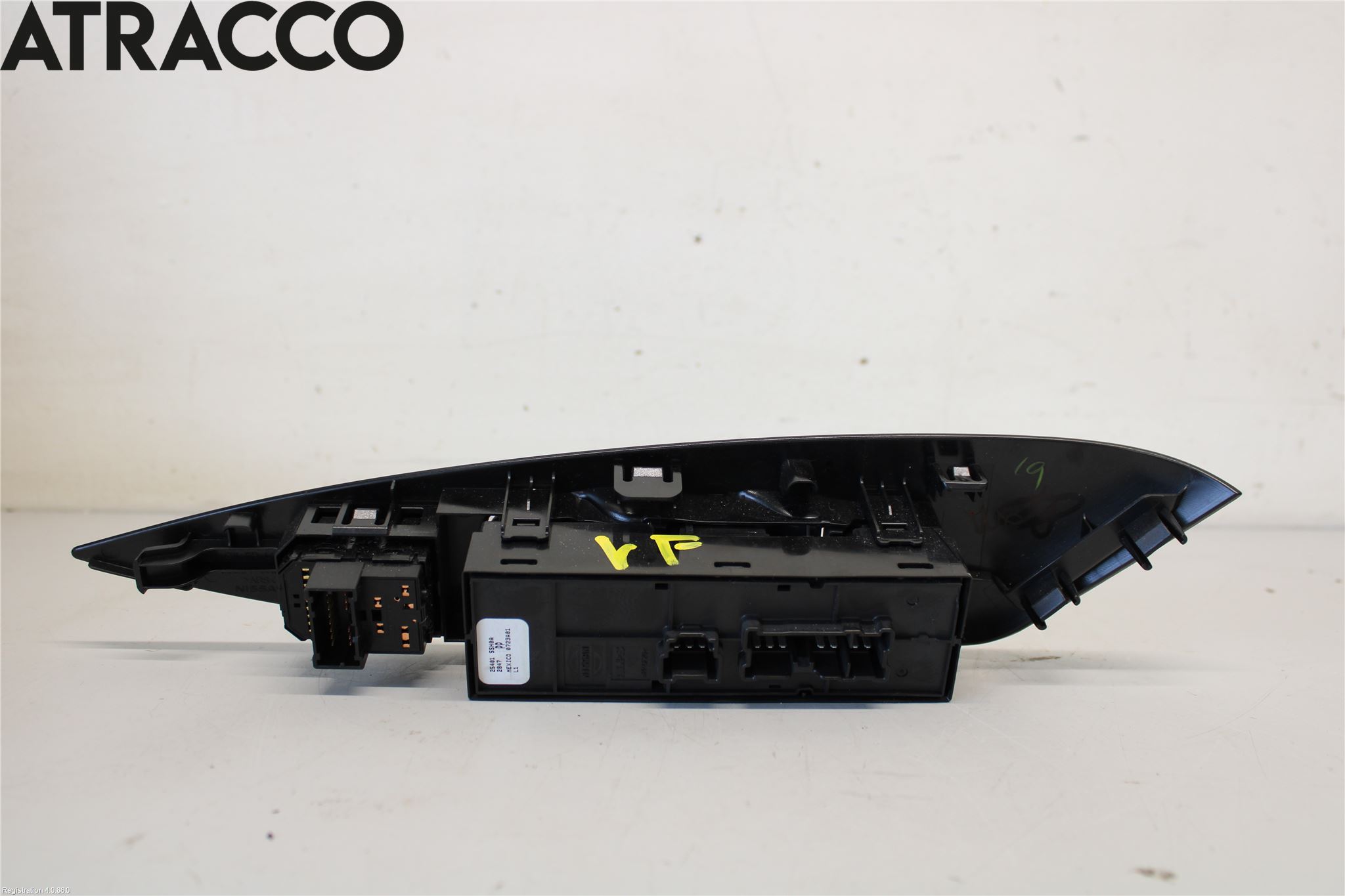 Nissan LEAF 18- Bryter Vindusheis