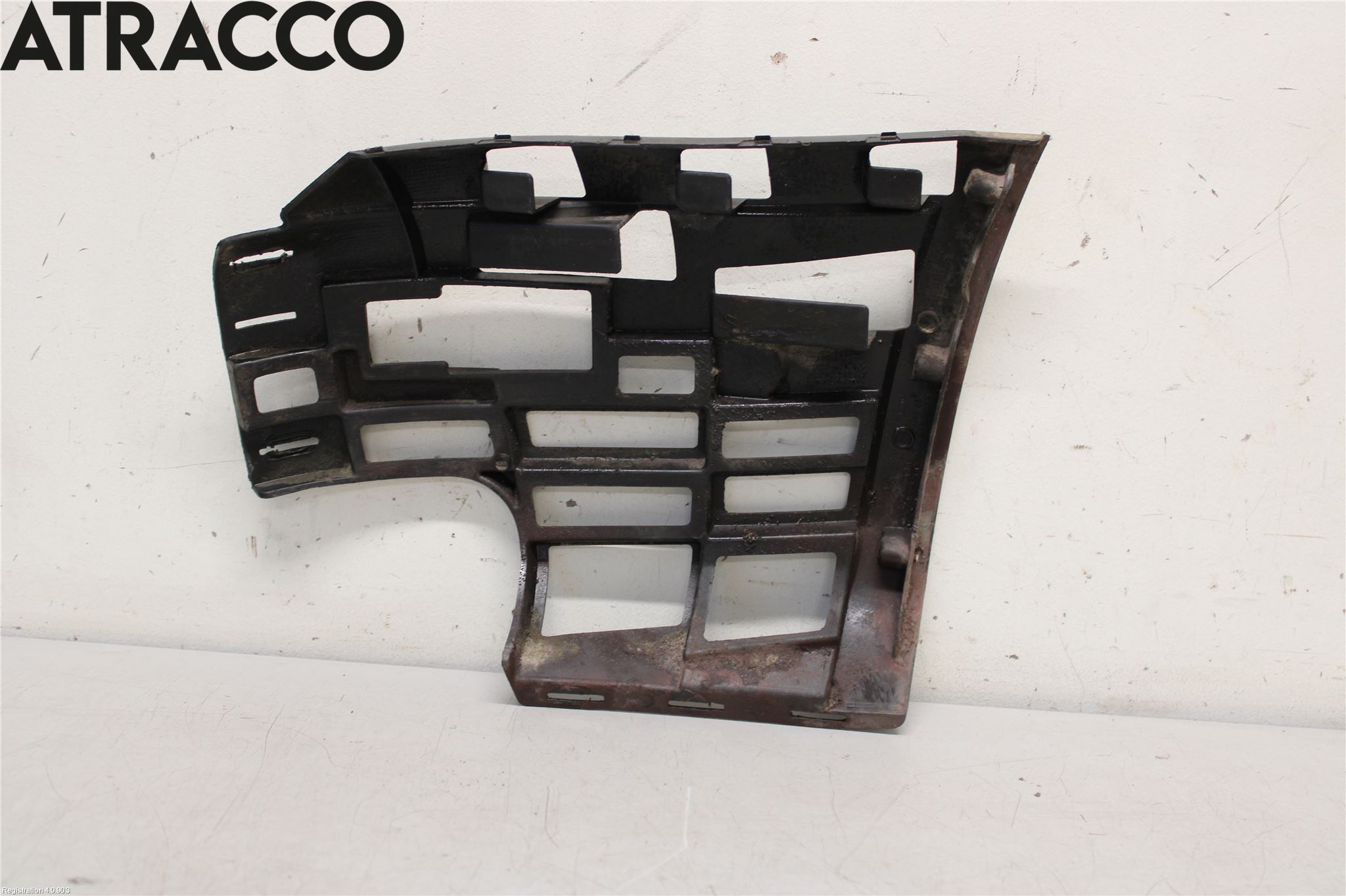 Volkswagen VW CADDY      04-10 Støtfangerfeste Bak Venstre