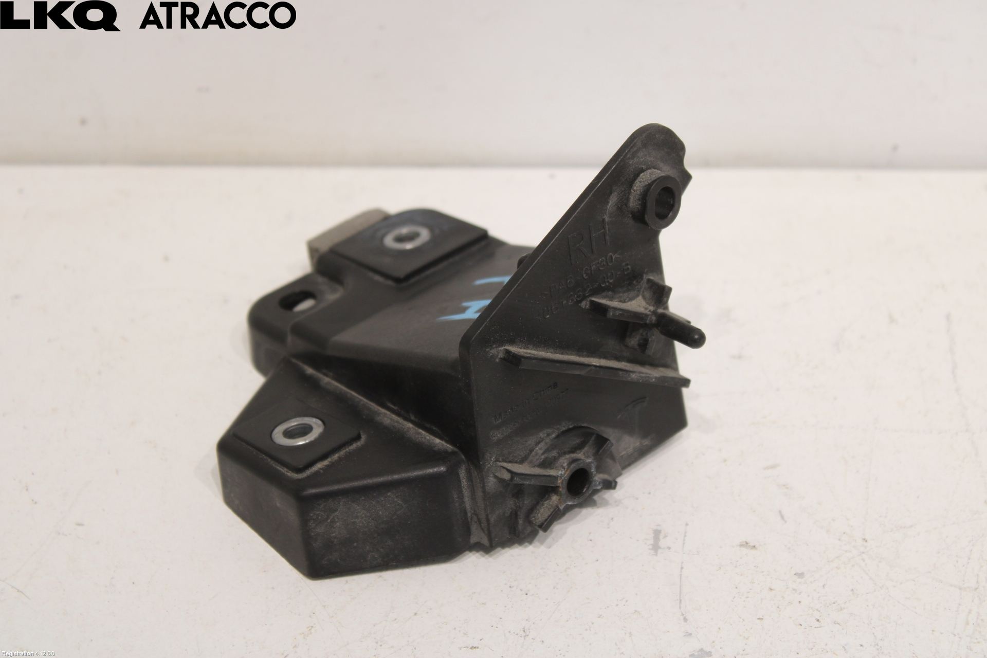 Tesla MODEL S 13- Støtfangerfeste Foran Høyre