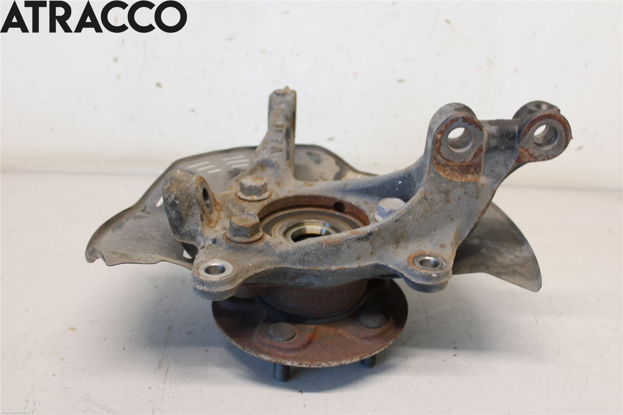 Toyota COROLLA 19- Spindel Vf