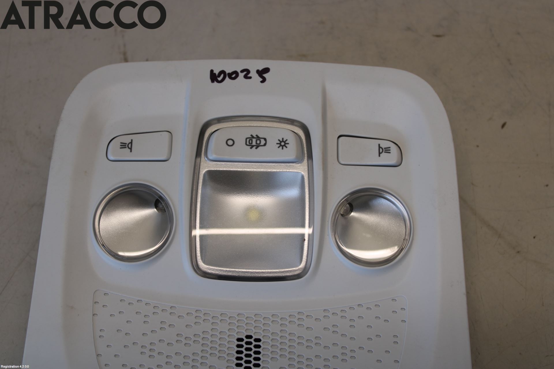 Peugeot 2008 13-20 Innr Taklys