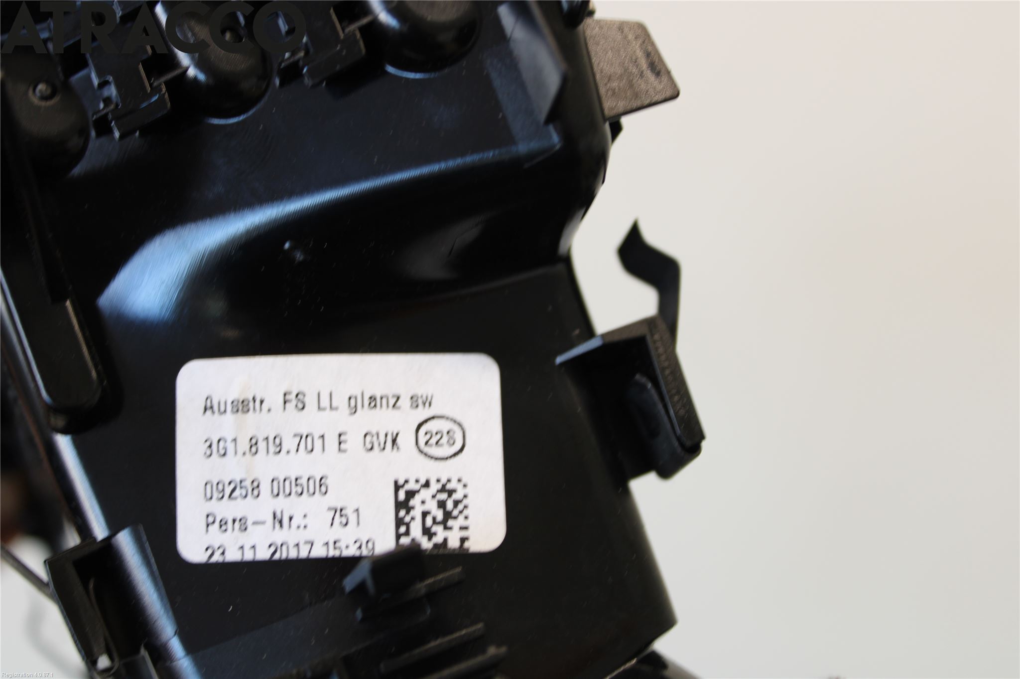 Volkswagen VW PASSAT 15-19 Dashbord Kanal - Dyse