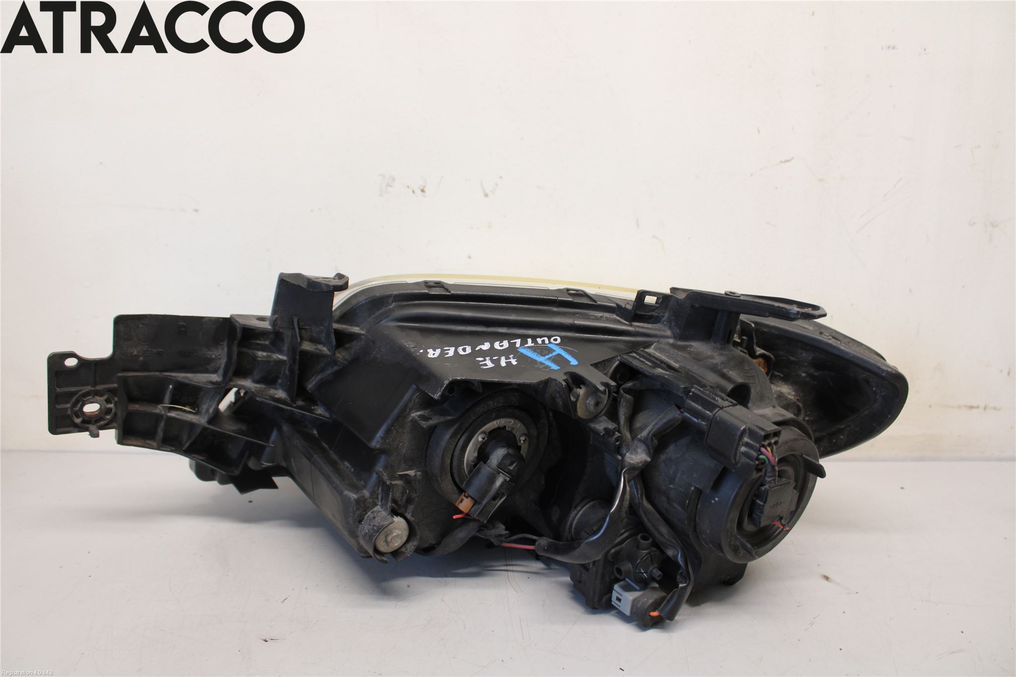 Mitsubishi OUTLANDER 01-07 Frontlykt Høyre