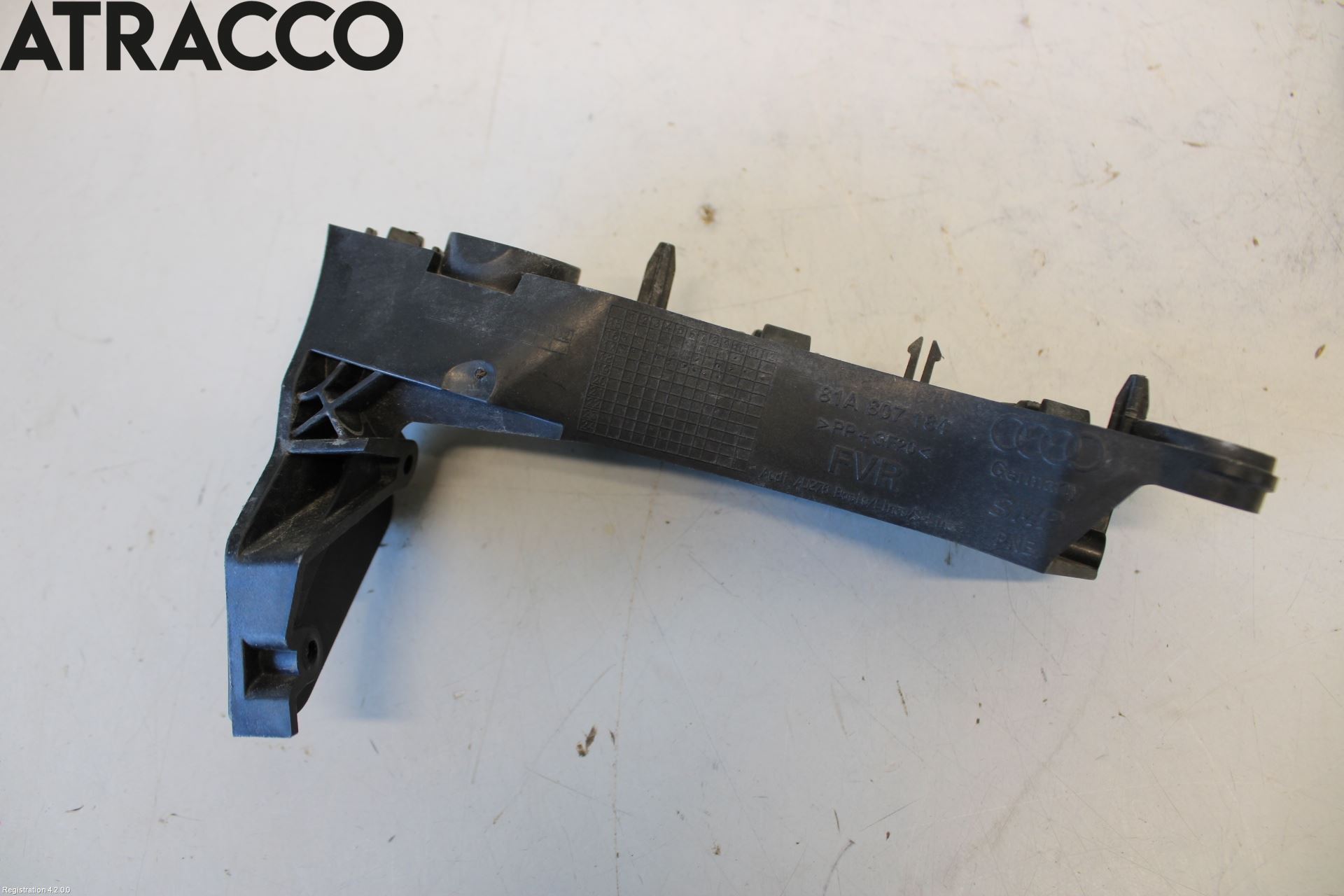 Audi Q2/SQ2 17- Støtfanger Foran Feste