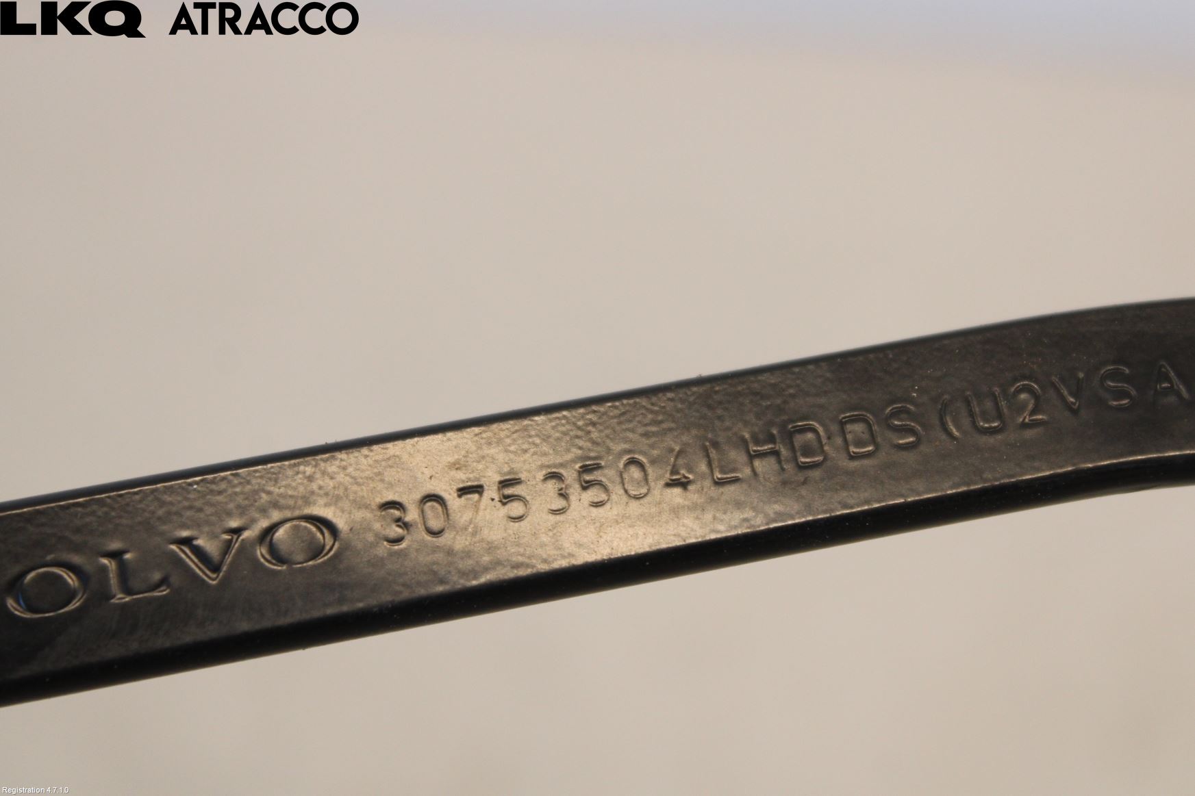 Volvo V60 11-13 Viskerarm-Armer Frontrute