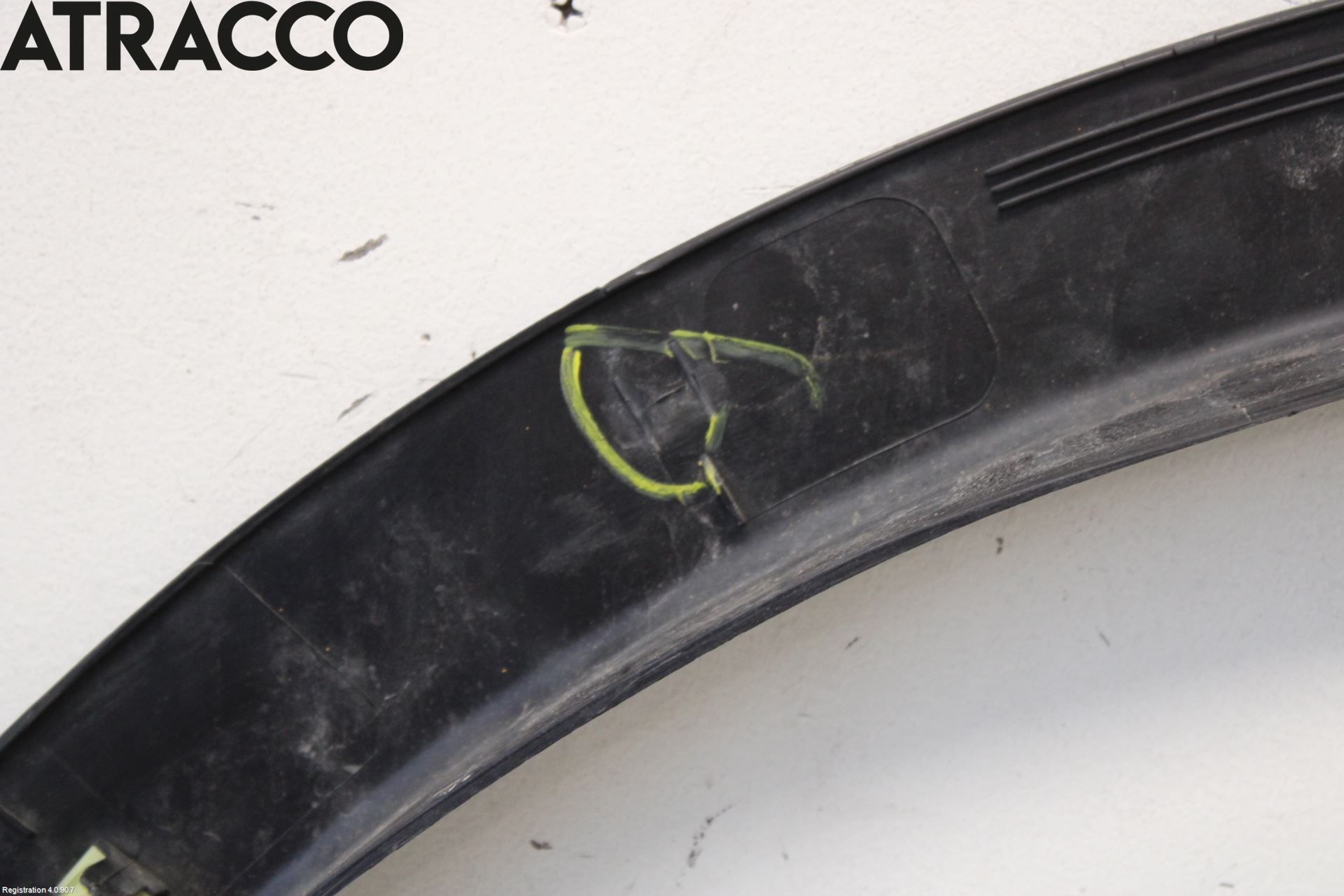 Nissan QASHQAI+2  10-14 Hjulbuelist