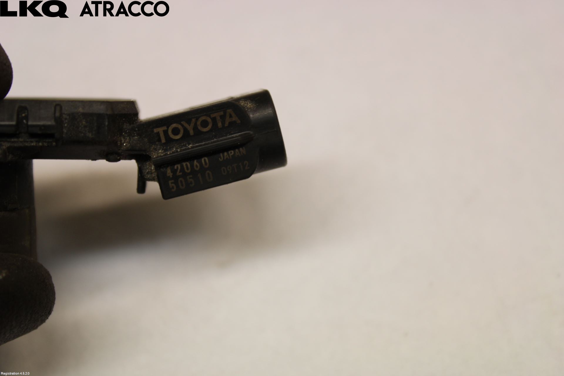 Toyota RAV4 13-18 Sensor Parkering Front