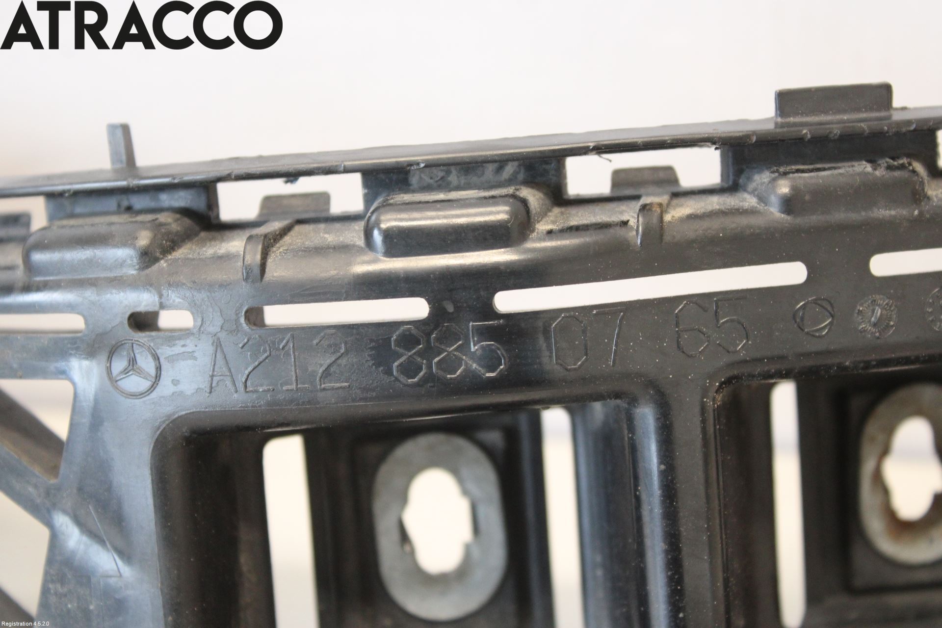 Mercedes-Benz MB E-KLASS (W212) 09-16 Støtfangerfeste Bak Venstre