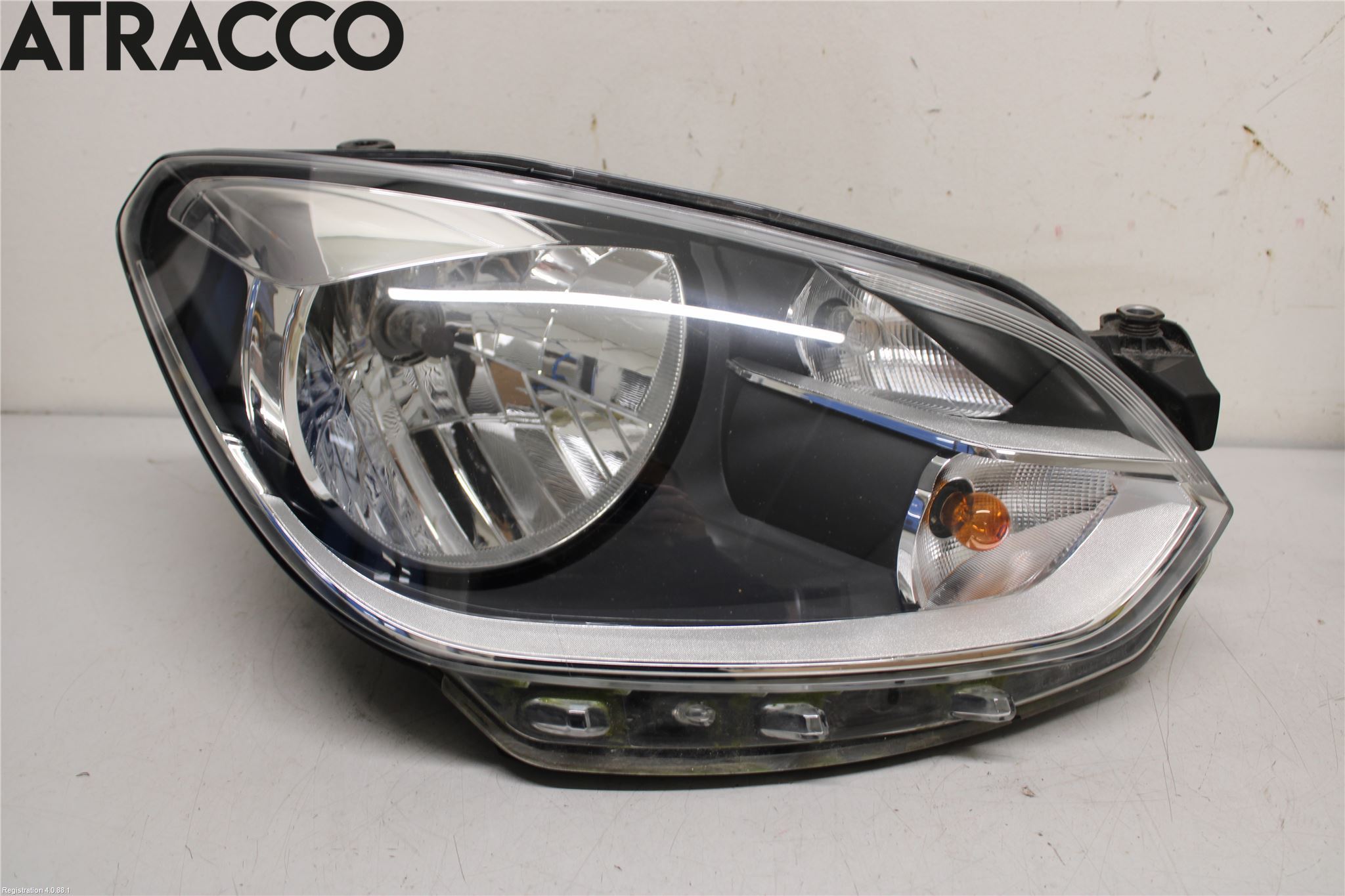 Volkswagen VW UP! / E-UP! Frontlykt Høyre