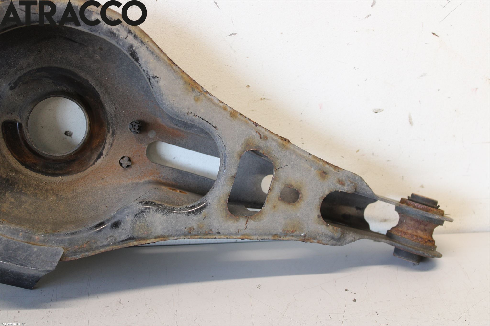 Toyota RAV4 19- Bærearm Bak Venstre