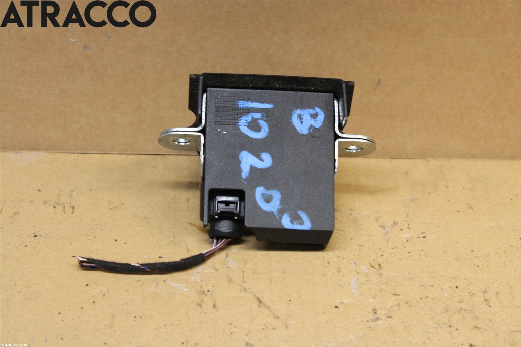 Volkswagen VW GOLF / E-GOLF VII 13-20 Bakluke-Lokk Låsekasse