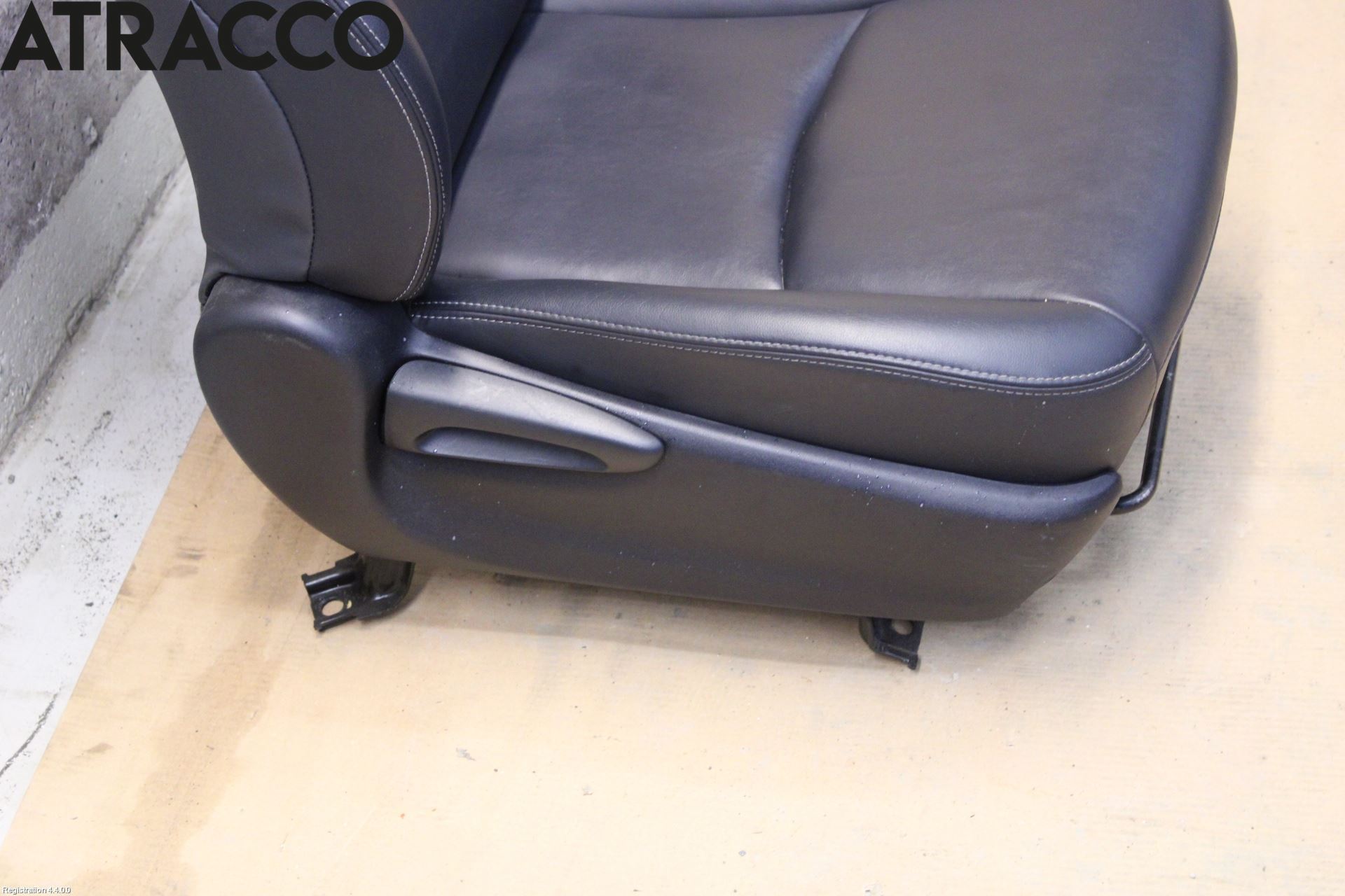 Toyota PRIUS+ ZVW40 12-20 Innr Sete Foran Høyre