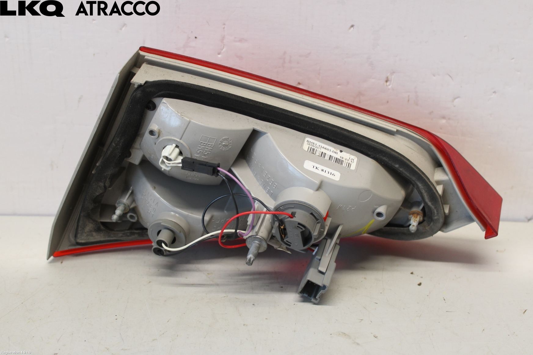 Ford FOCUS 11-14 Baklykt Venstre  På Luke(Indre