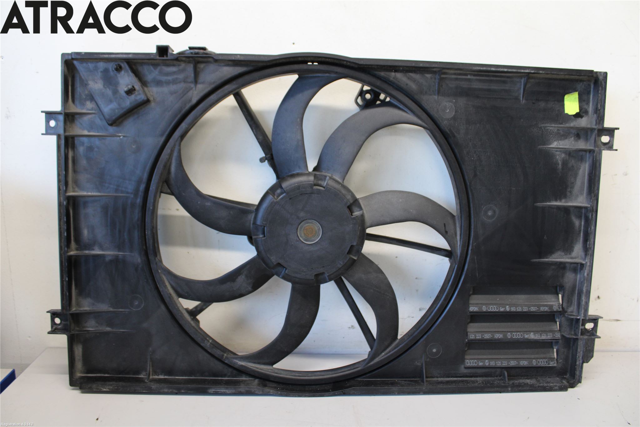 Volkswagen VW GOLF V 04-09 Kjølevifte Elektrisk