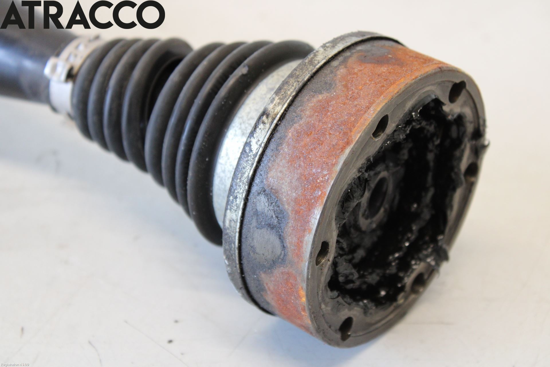 Volkswagen VW POLO 10-17 Drivaksel Foran Kompl Høyre