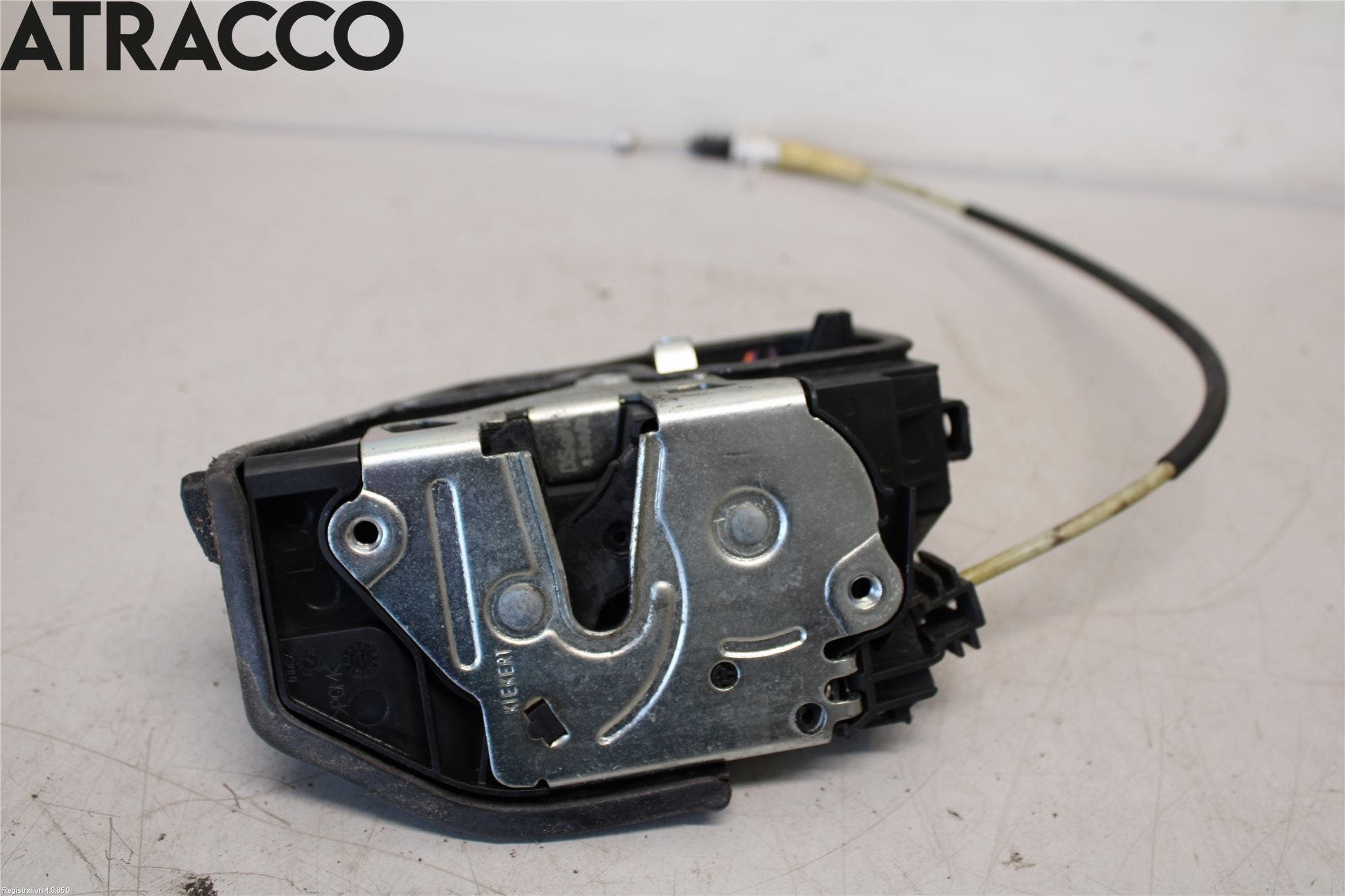 BMW 5 F10/F11/F18 09-17 Dørlås - Låsekasse