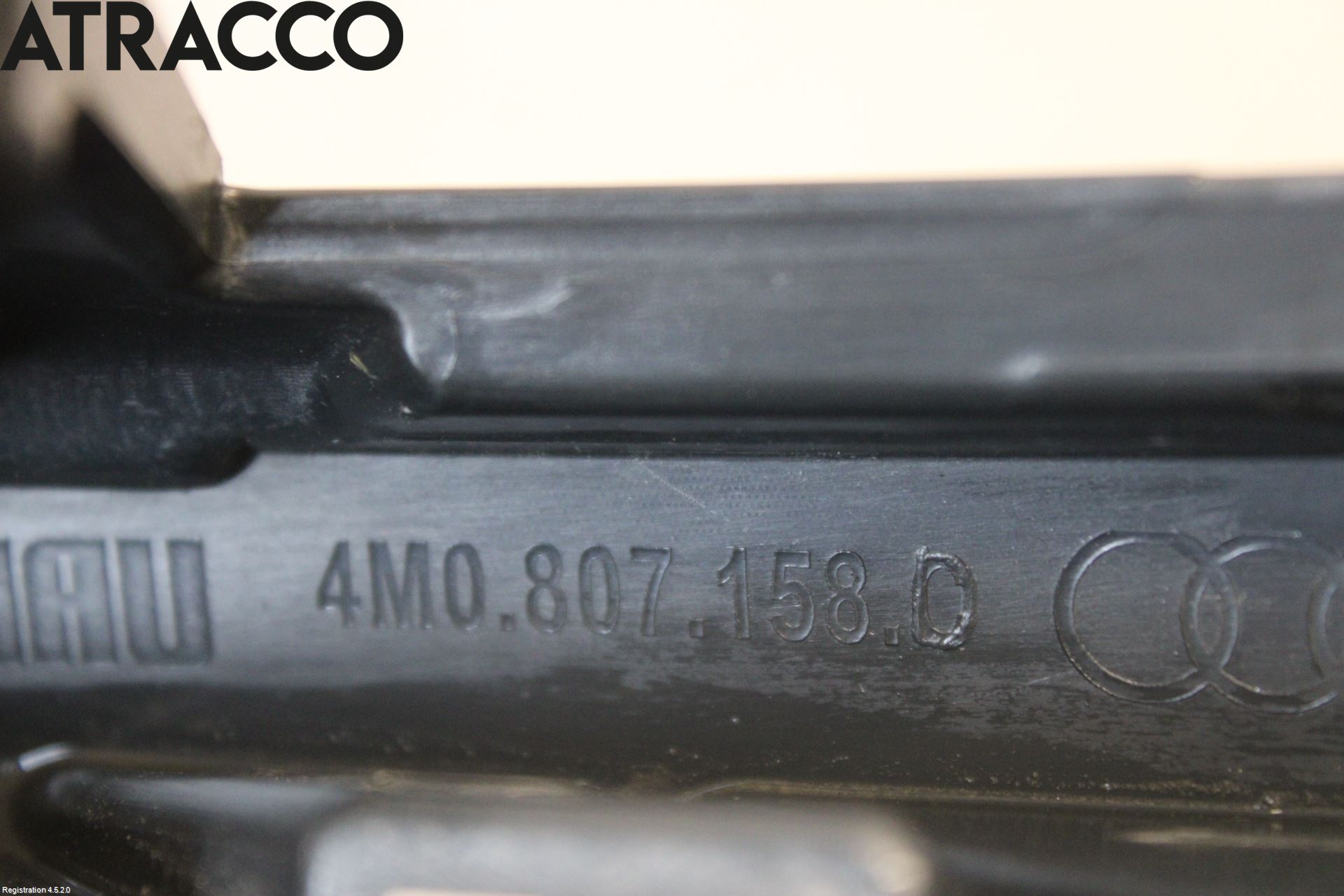 Audi Q7/SQ7 Støtfangerfeste Foran Høyre