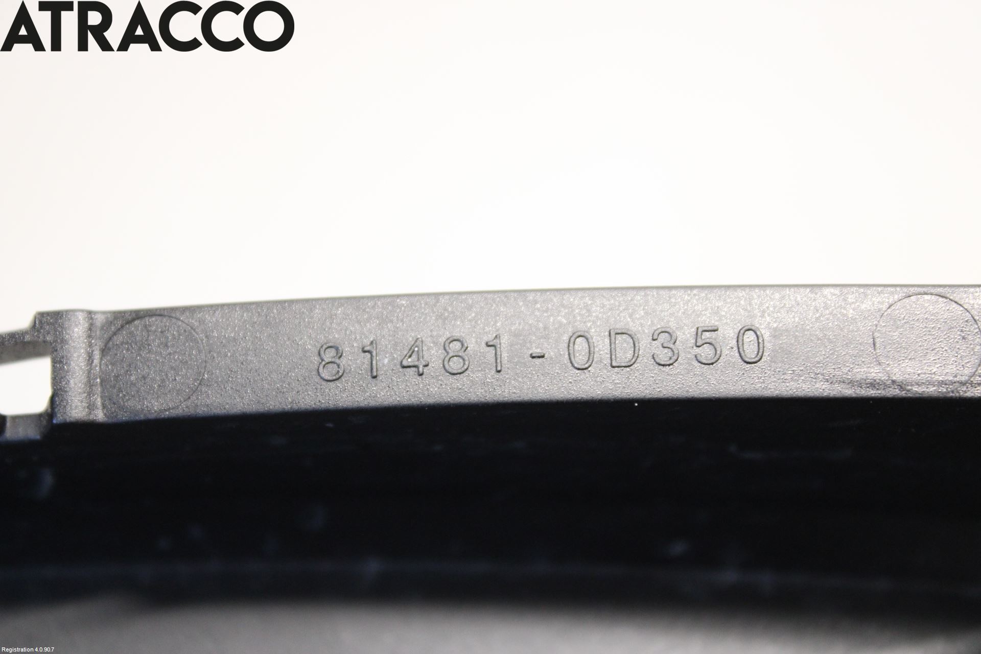 Toyota YARIS XP130 15-20 Grilldel Høyre