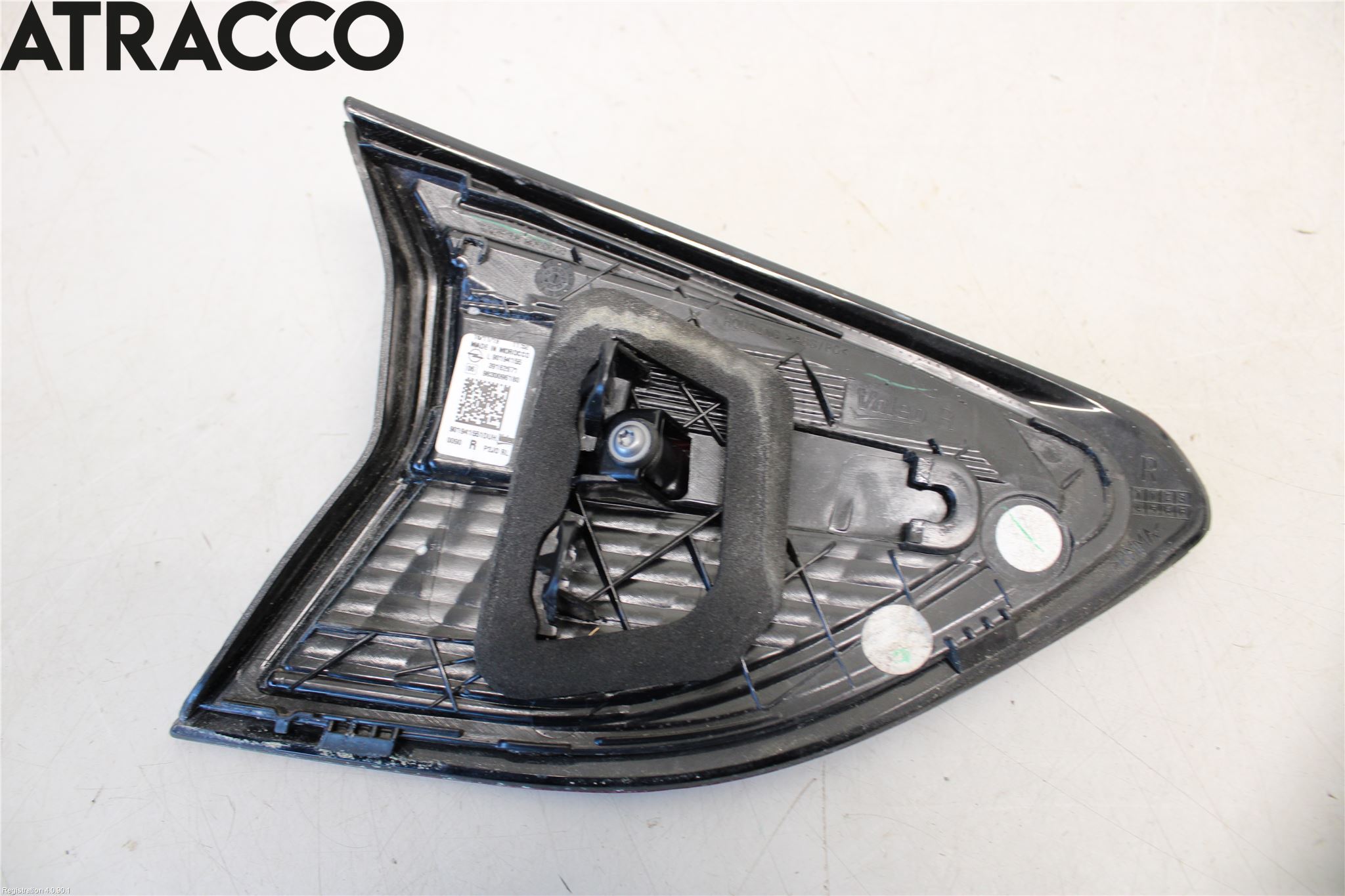 Opel CORSA F, CORSA-E 20- Baklykt Høyre  På Luke(Indre)