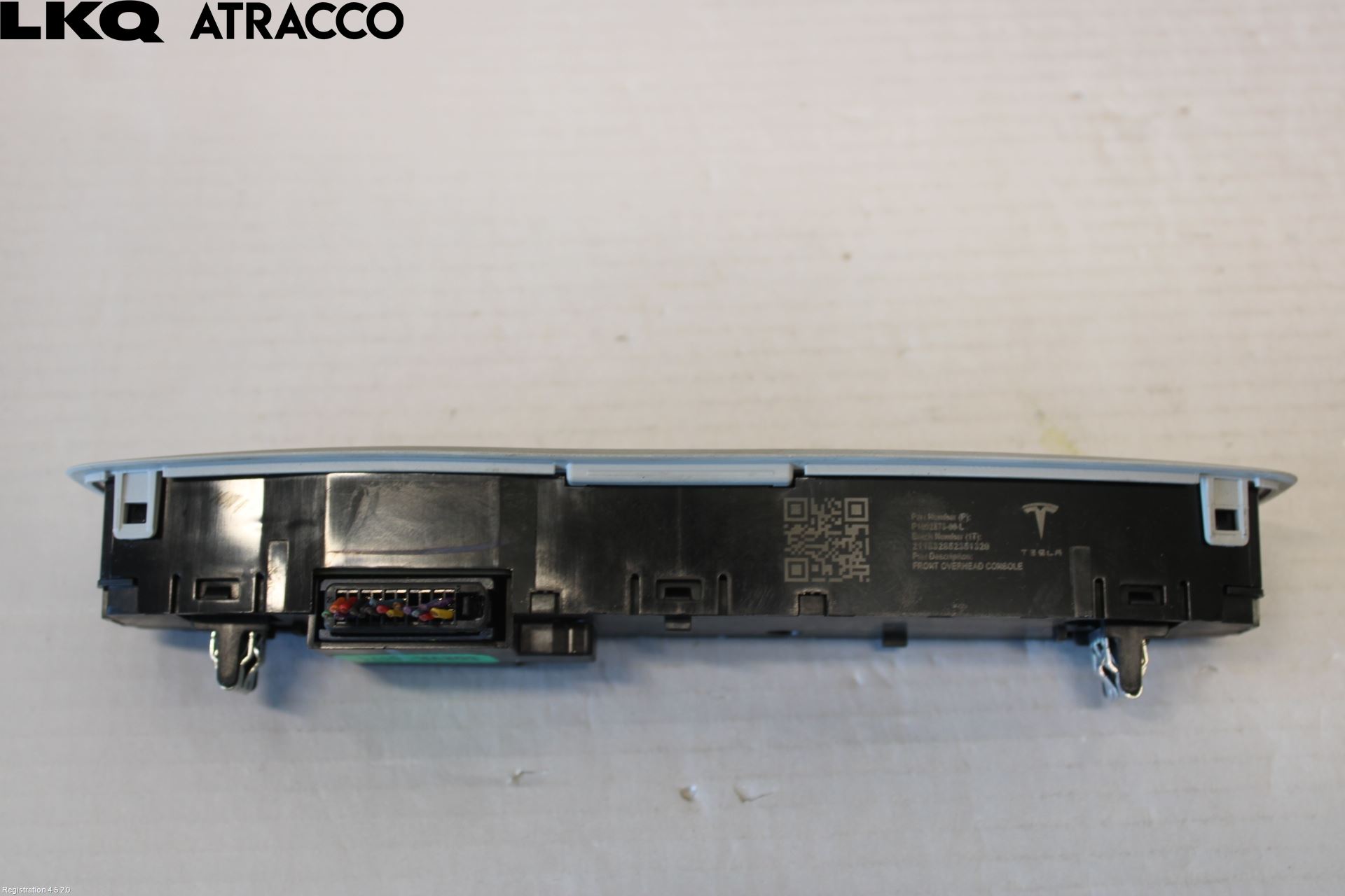 Tesla MODEL 3 17- Innr Taklys