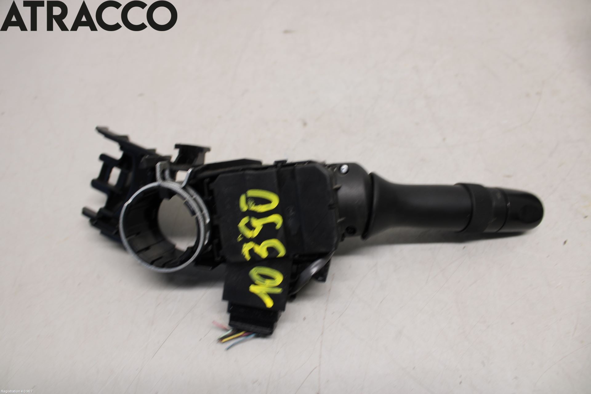 Toyota YARIS XP130 12-14 Bryter Ratt Blinklys - Lys