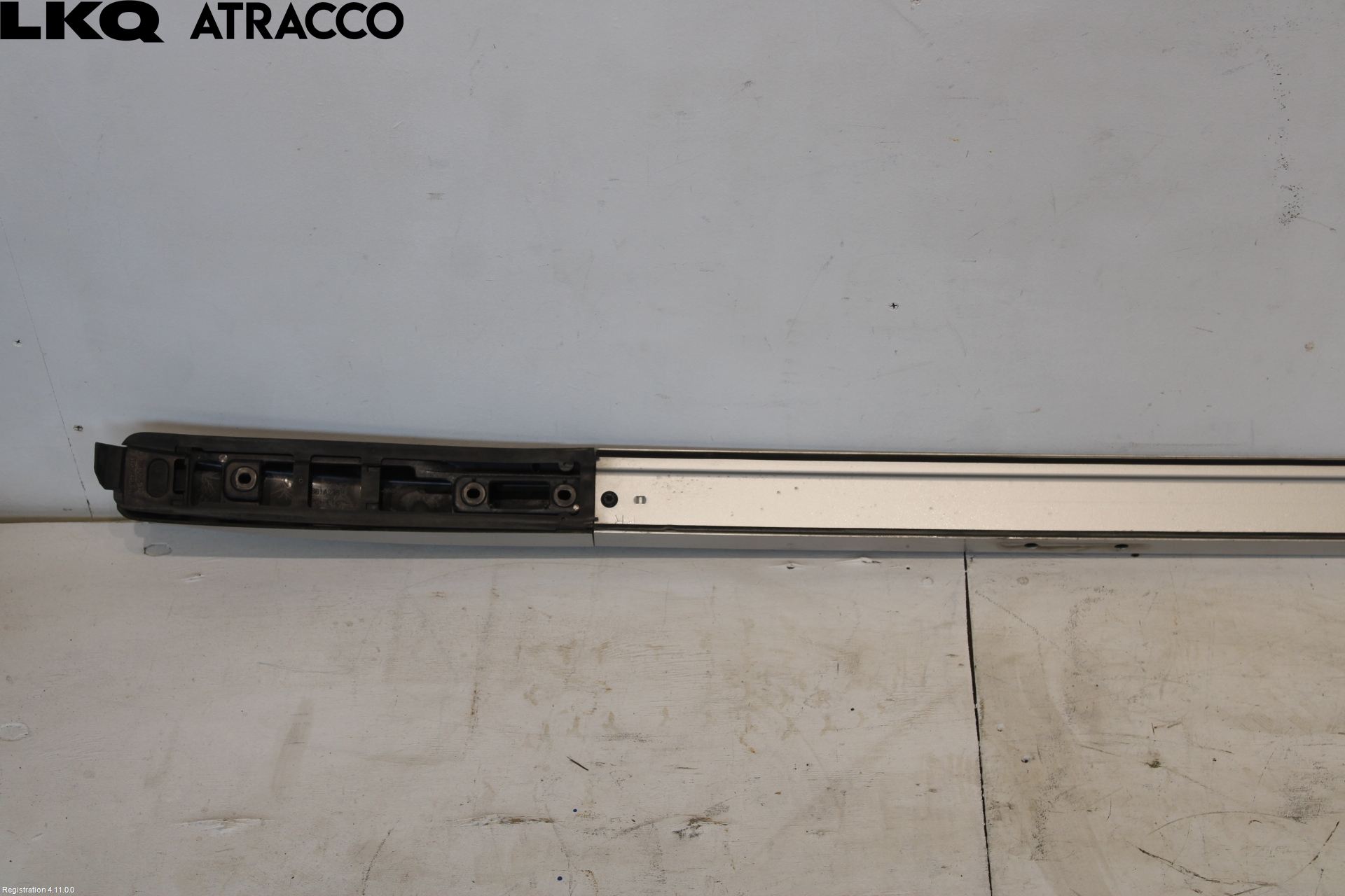 Mitsubishi OUTLANDER 13-21 Takrails - Stativ