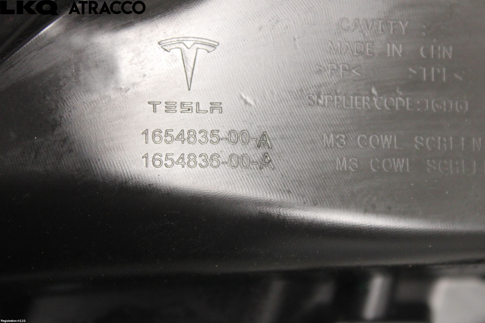 Tesla MODEL 3 17- Visker Deksel-Grill-Under Frr