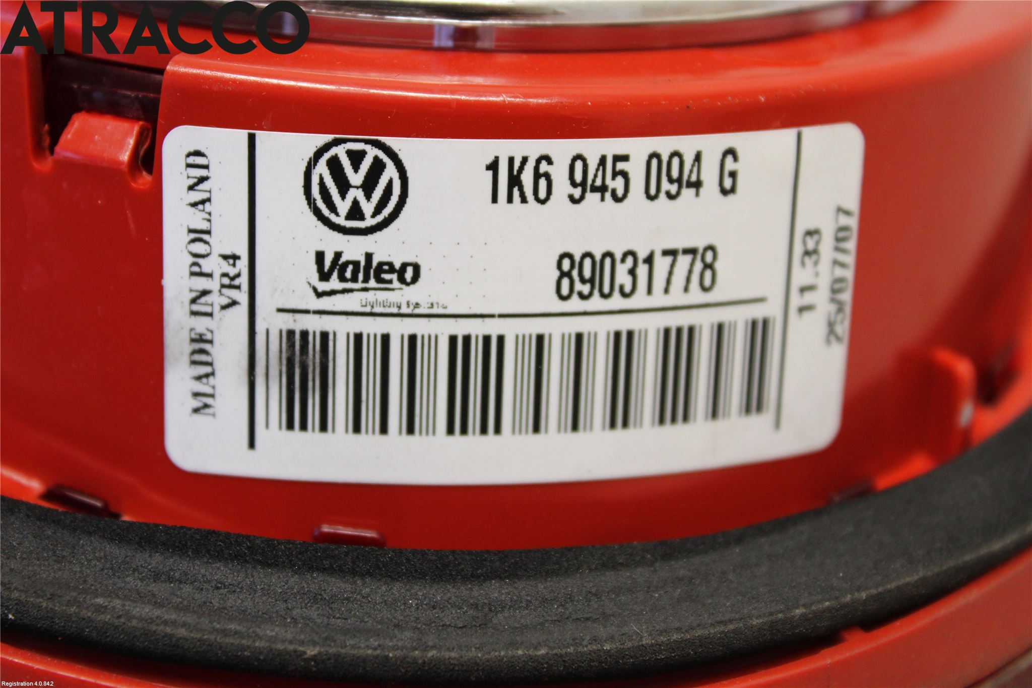 Volkswagen VW GOLF V 04-09 Baklykt Høyre  På Luke(Indre)