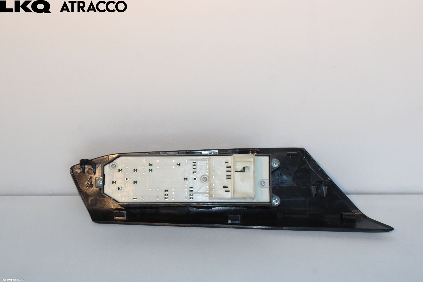 Toyota RAV4 13-18 Bryter Vindusheis