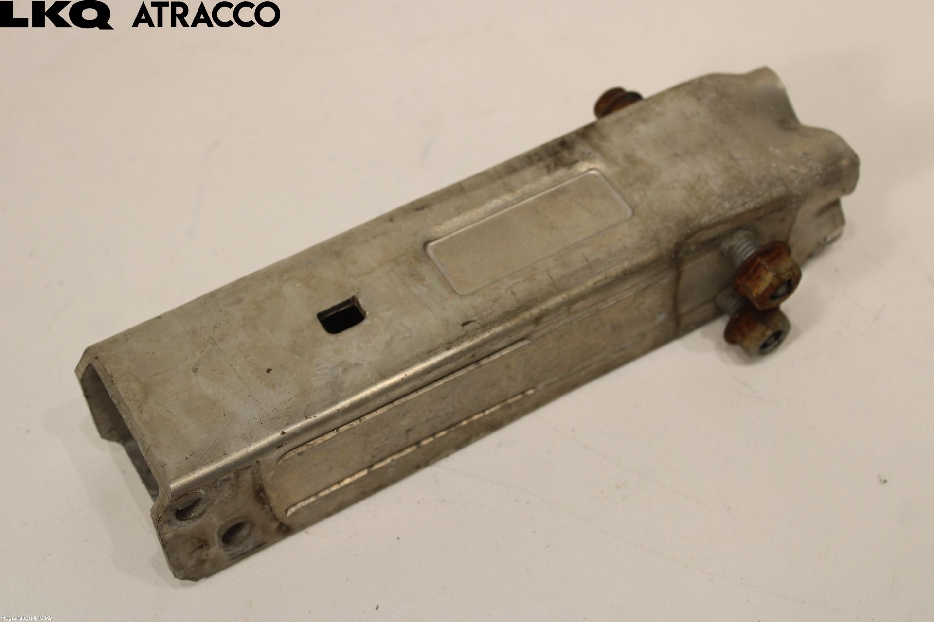 Audi ALLROAD 06-11 Støtfanger Foran Feste